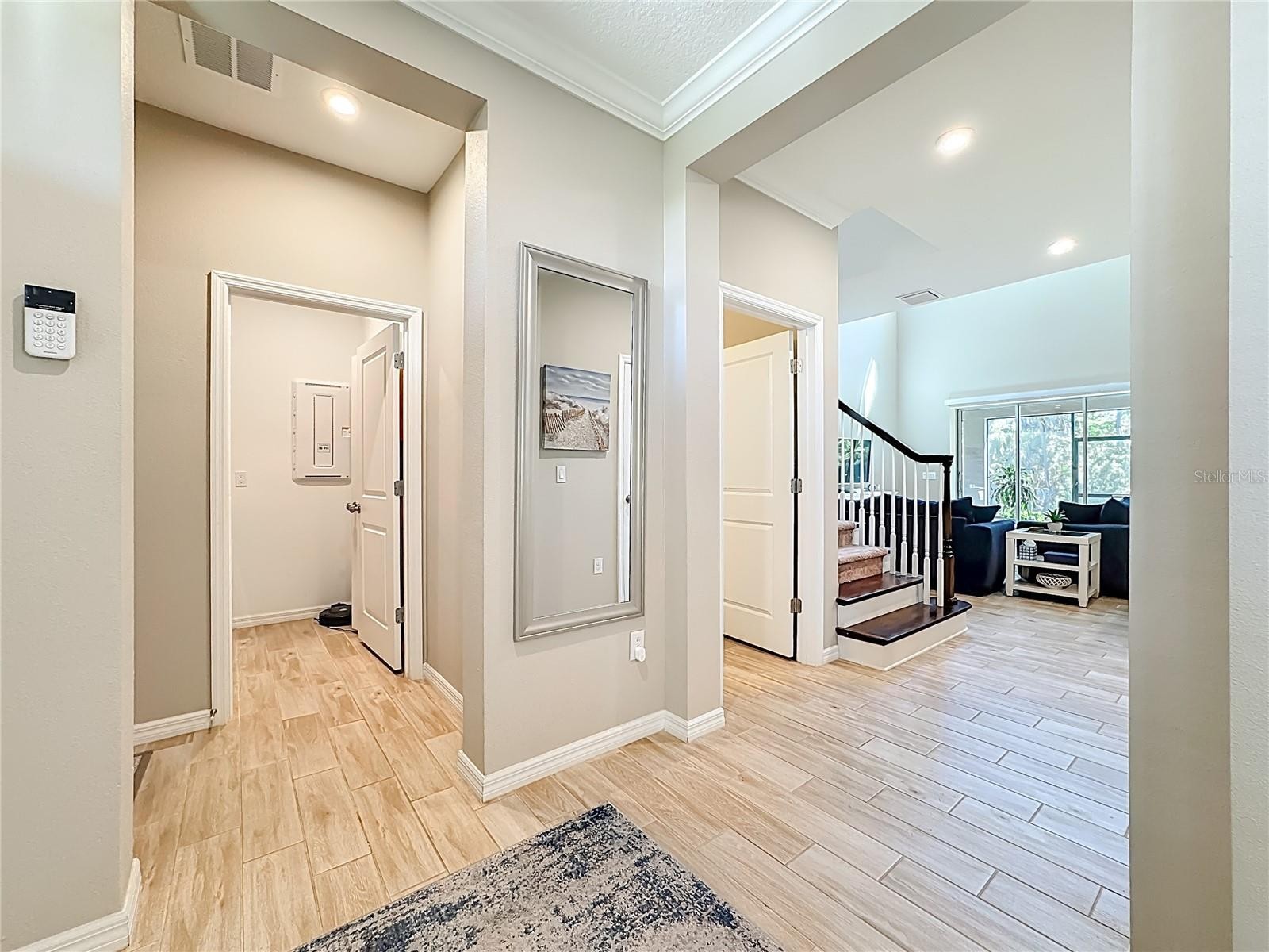 6017 MAIDENSTONE WAY