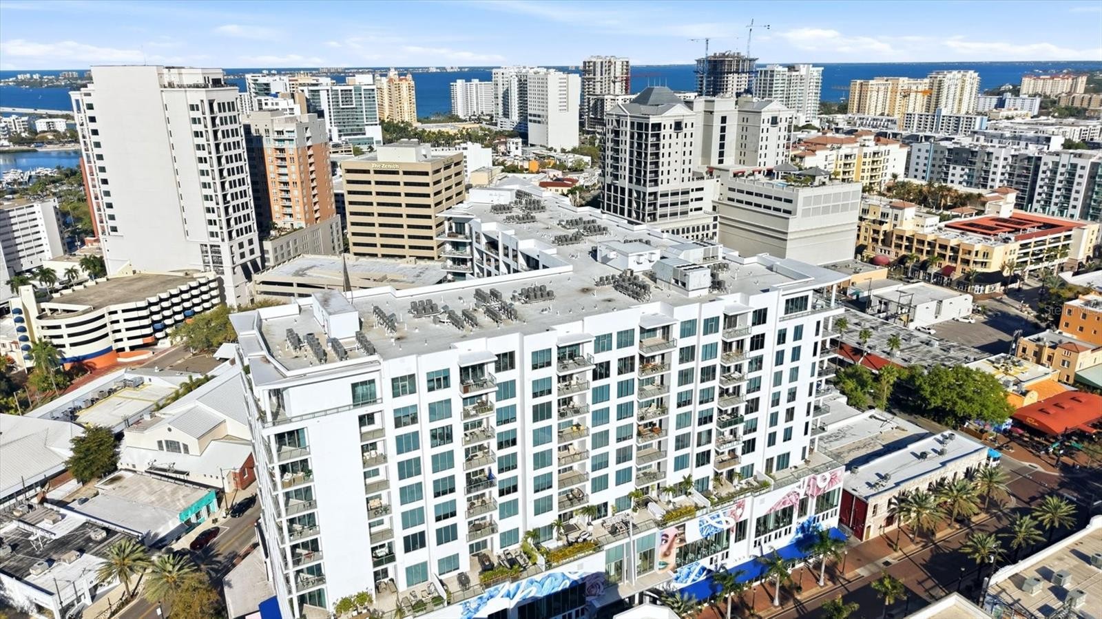 111 S PINEAPPLE AVE #811