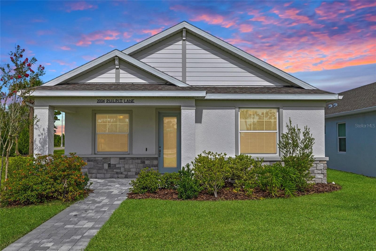 2004 PULPIT LN