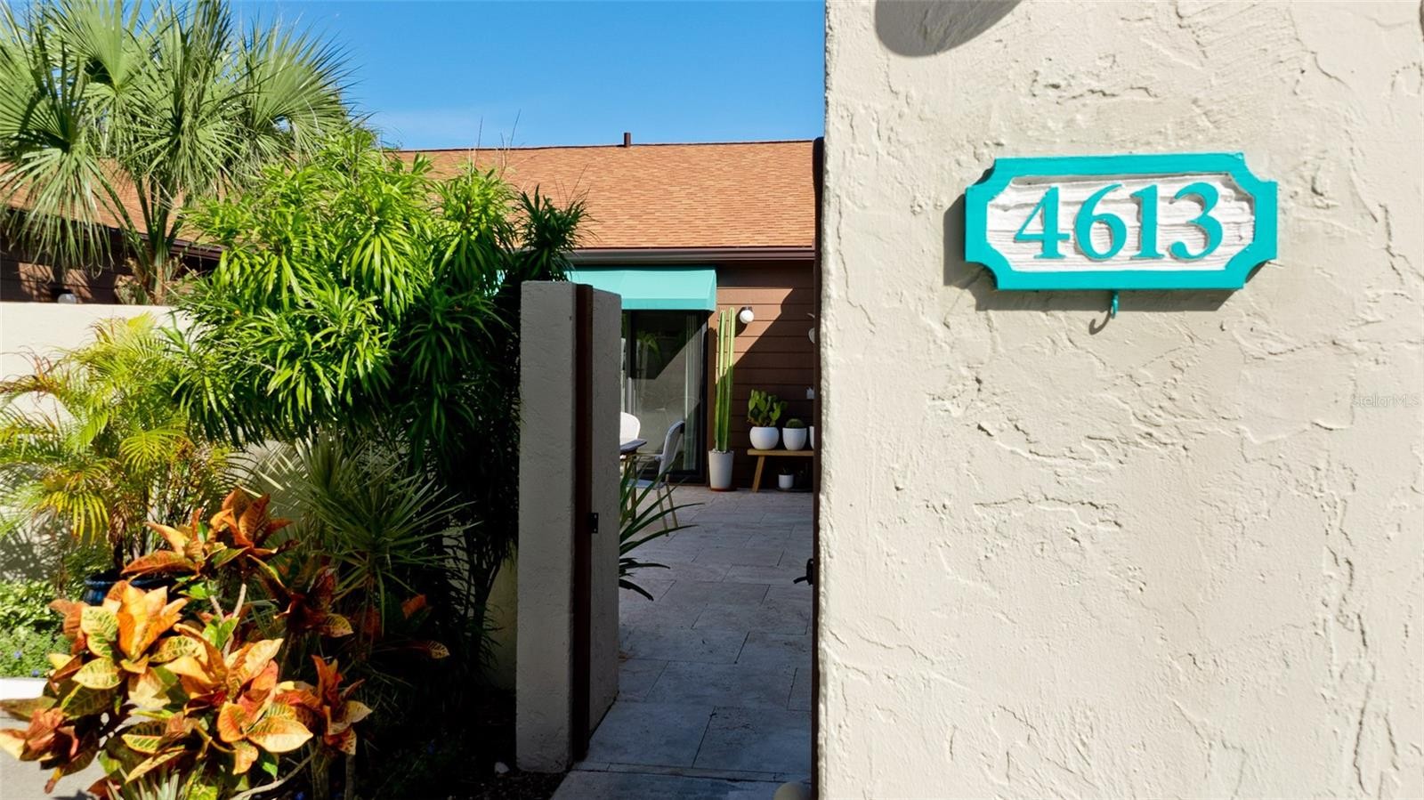 4613 PARK LAKE TER S