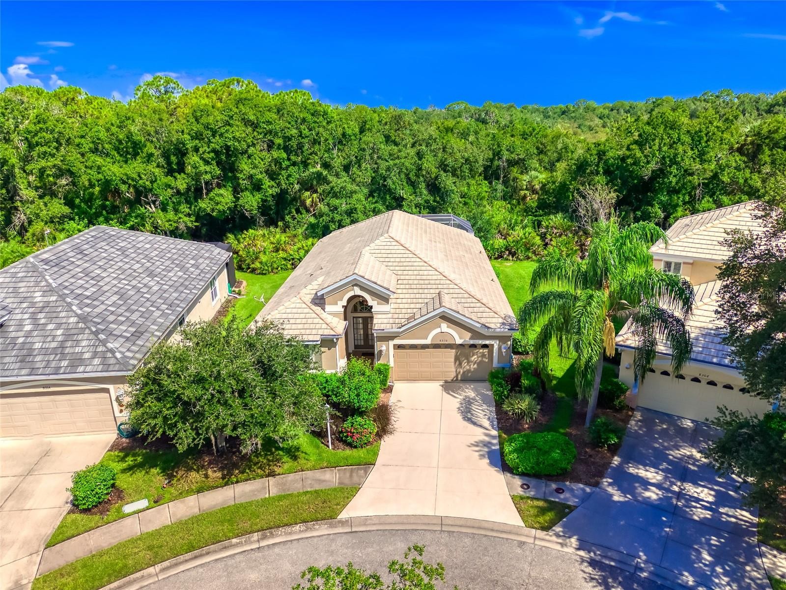 8310 WHISPERING WOODS CT