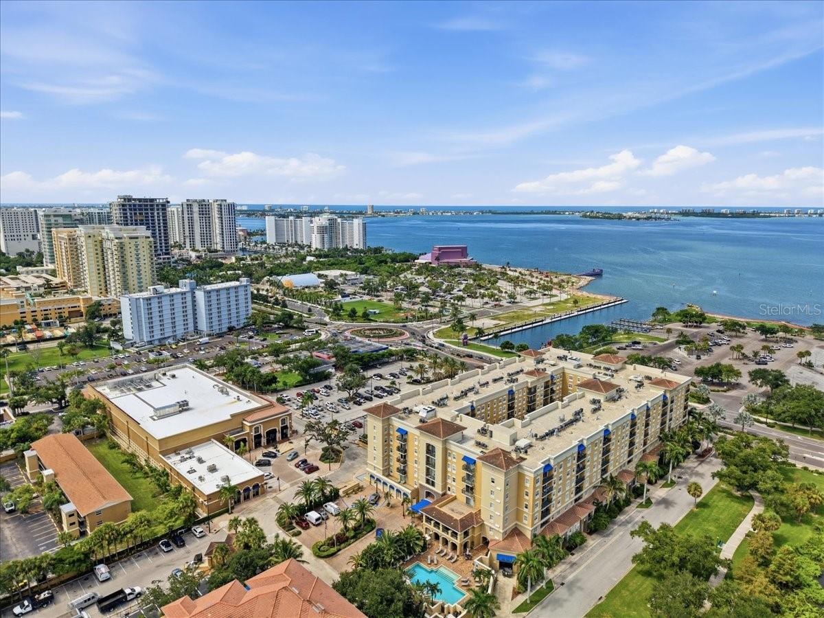 1064 N TAMIAMI TRL #1206