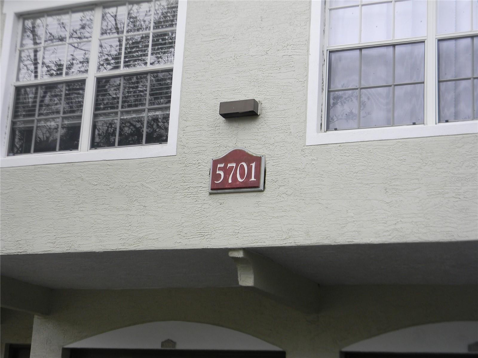 5701 BRENTGRASS DR #207