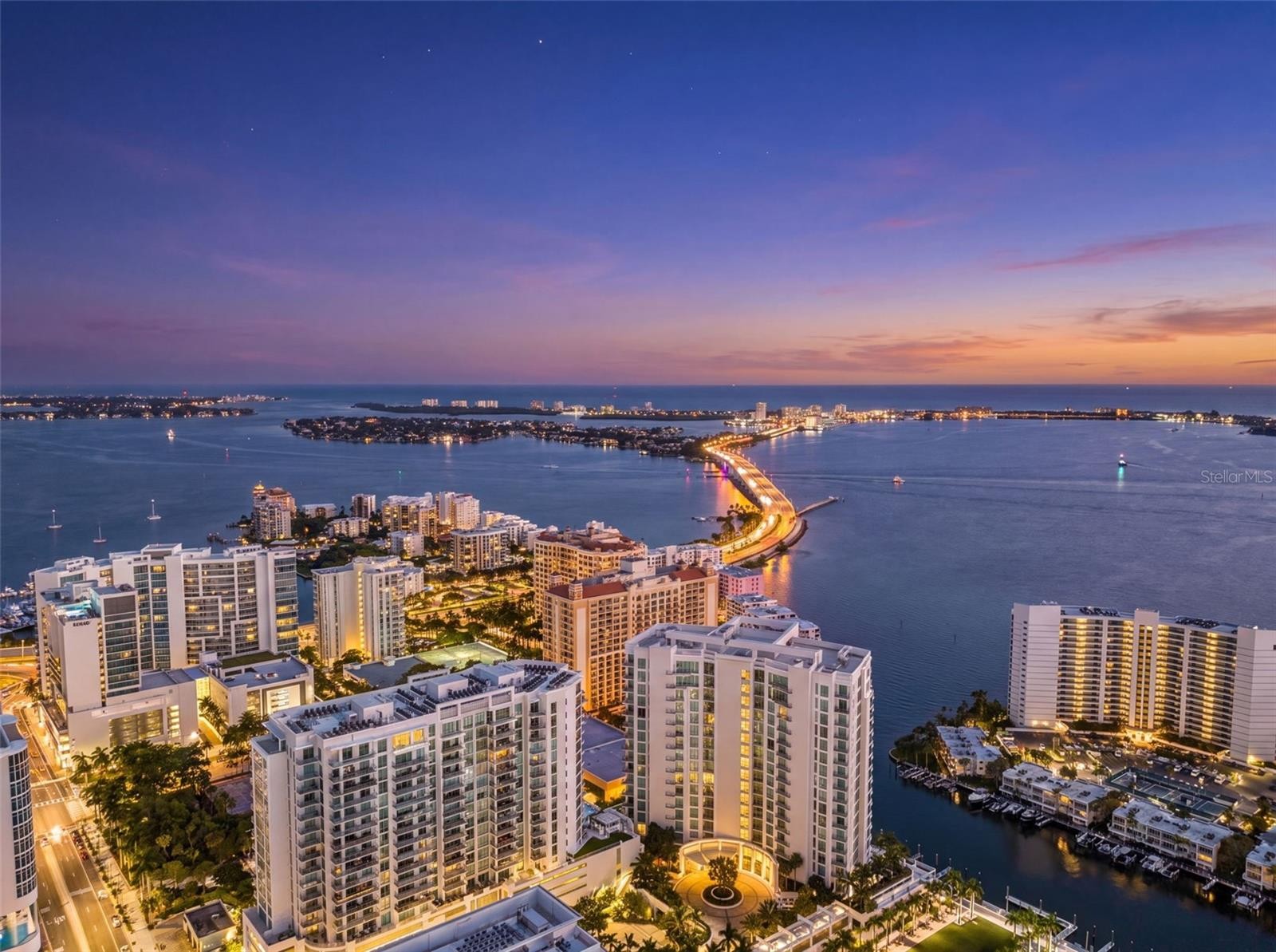 301 QUAY COMMONS #1009