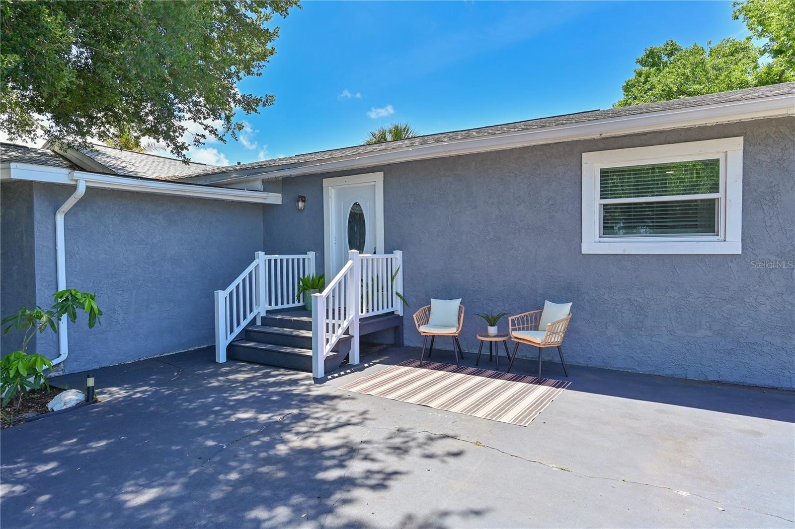 1423 12TH AVE W