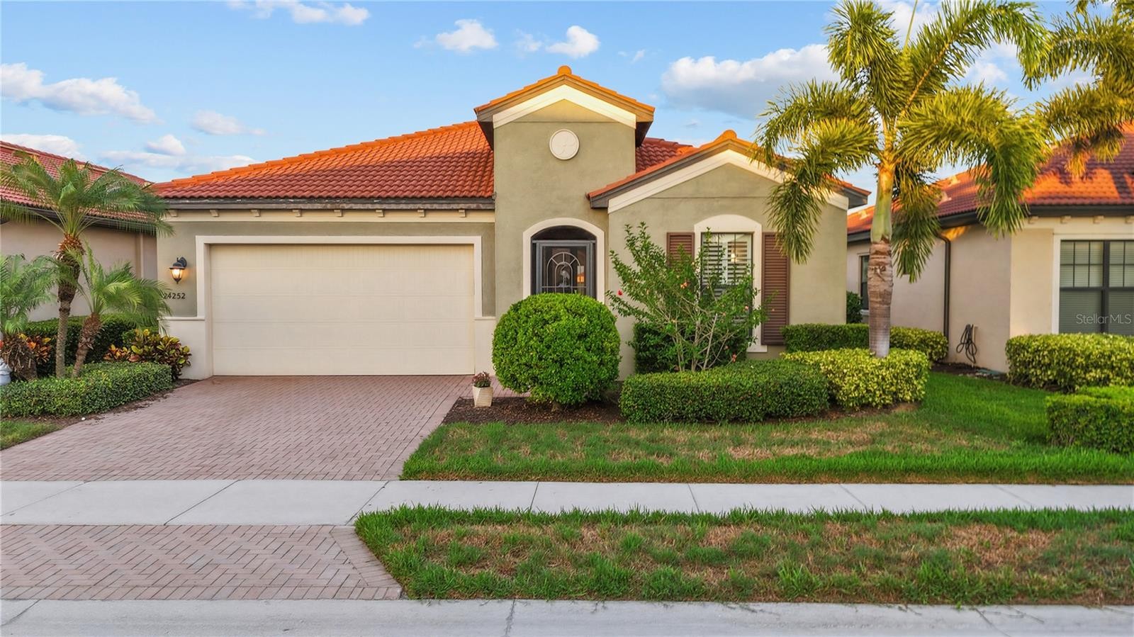 24252 GALLBERRY DR
