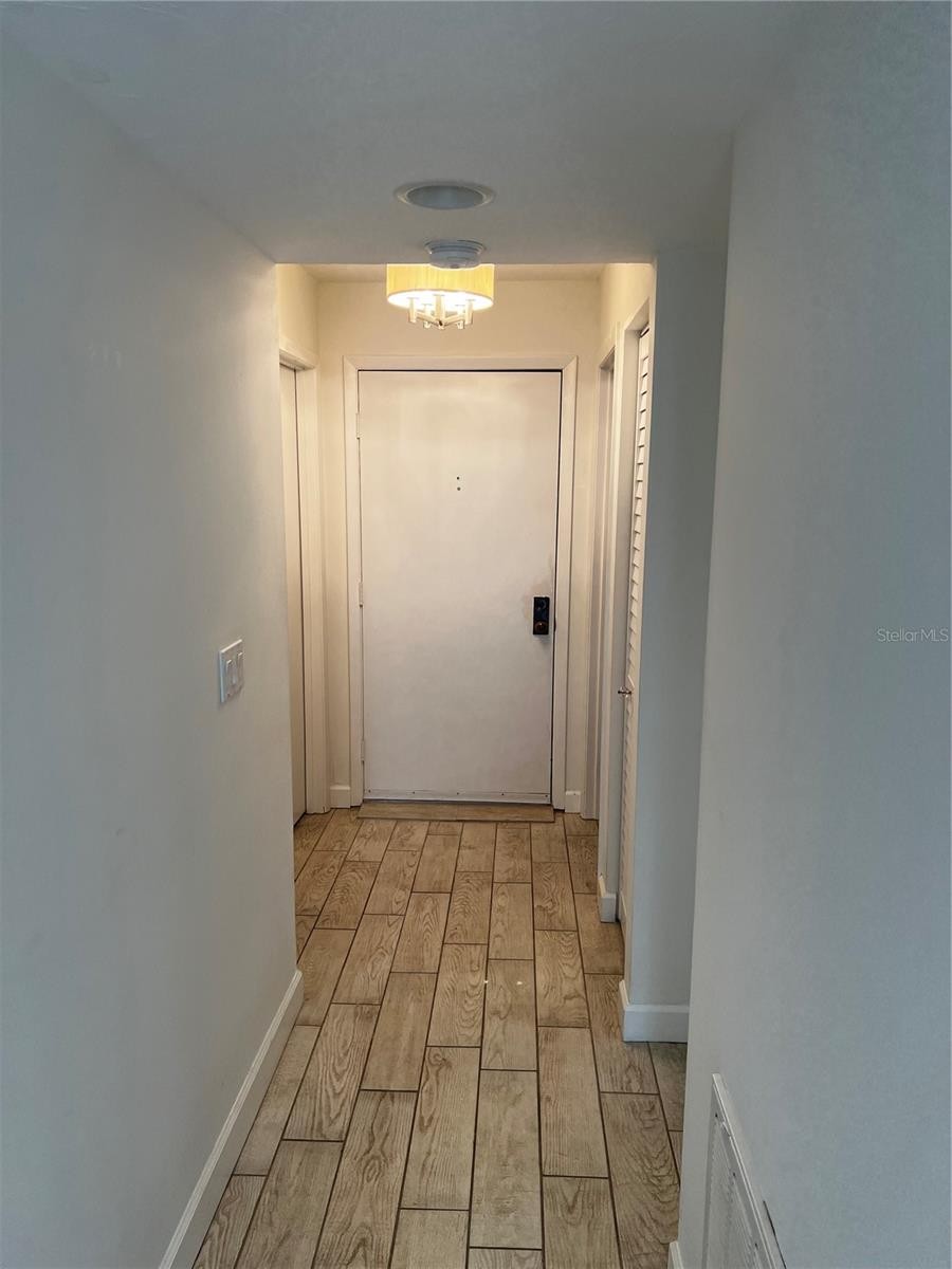 825 S OSPREY AVE #203