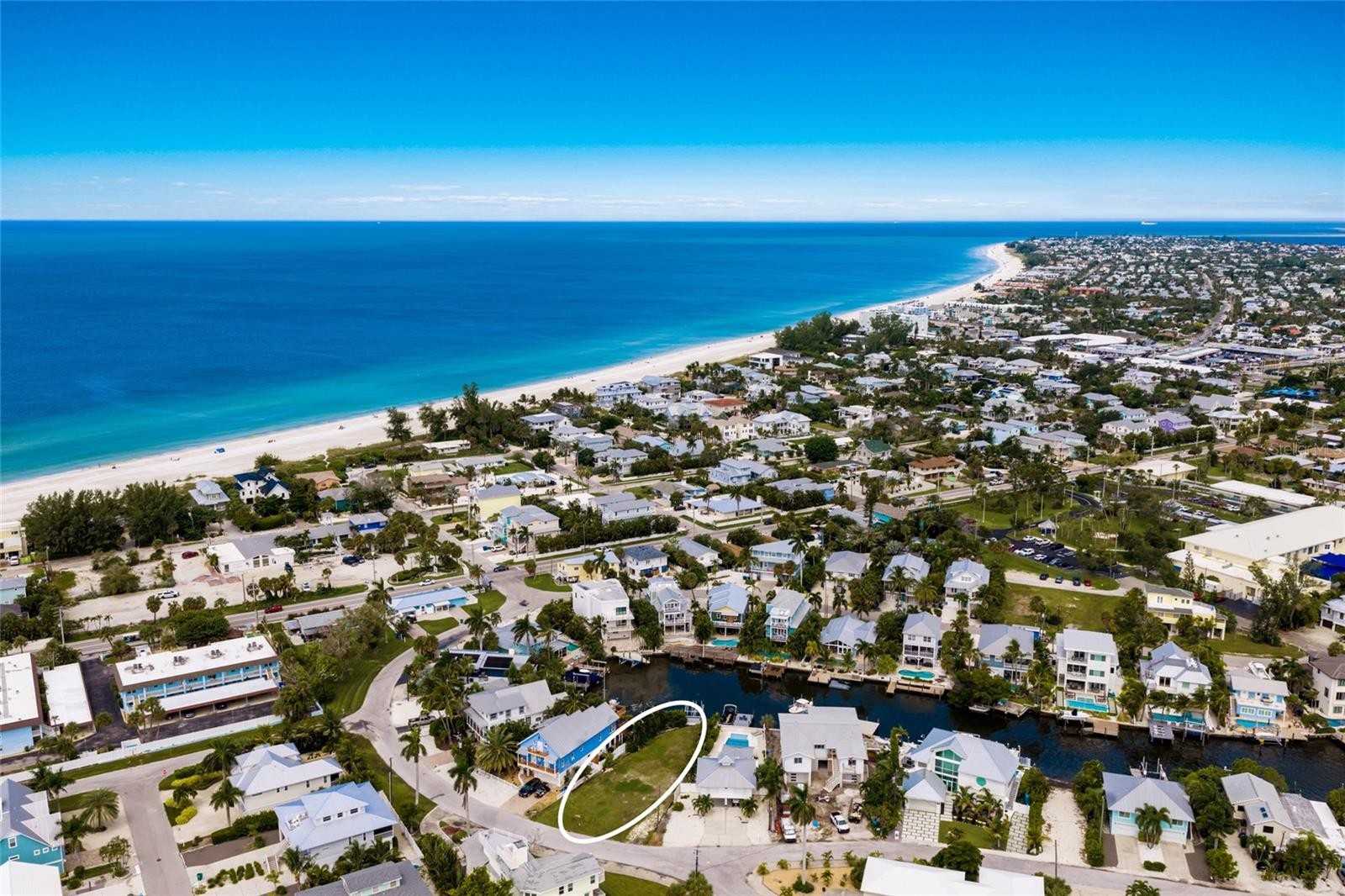214 S HARBOR DR
