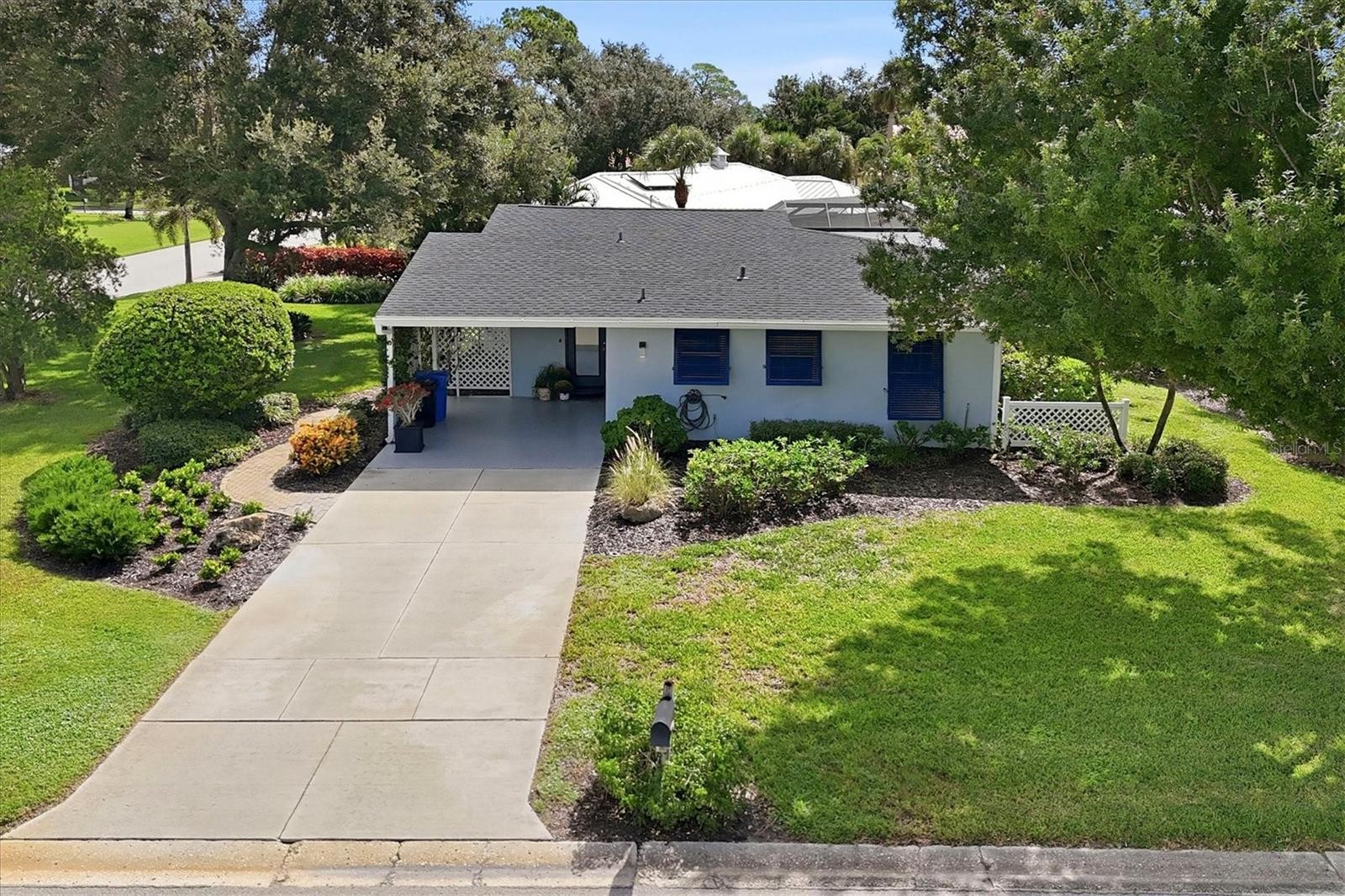 213 FIRENZE AVE W