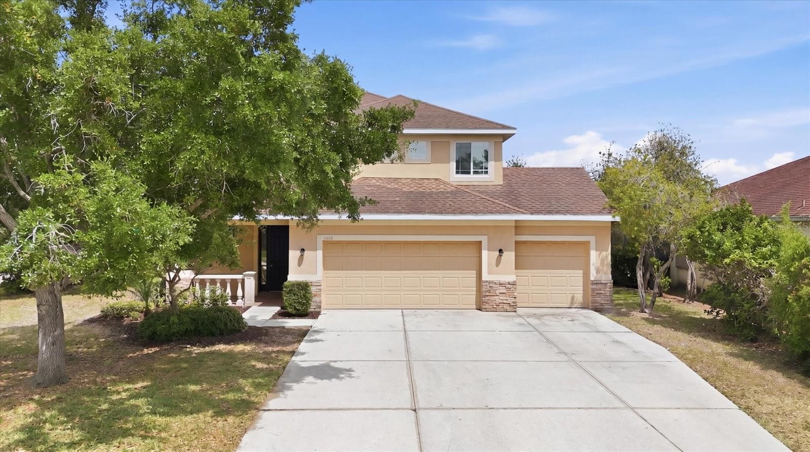 4266 67TH AVENUE CIR E