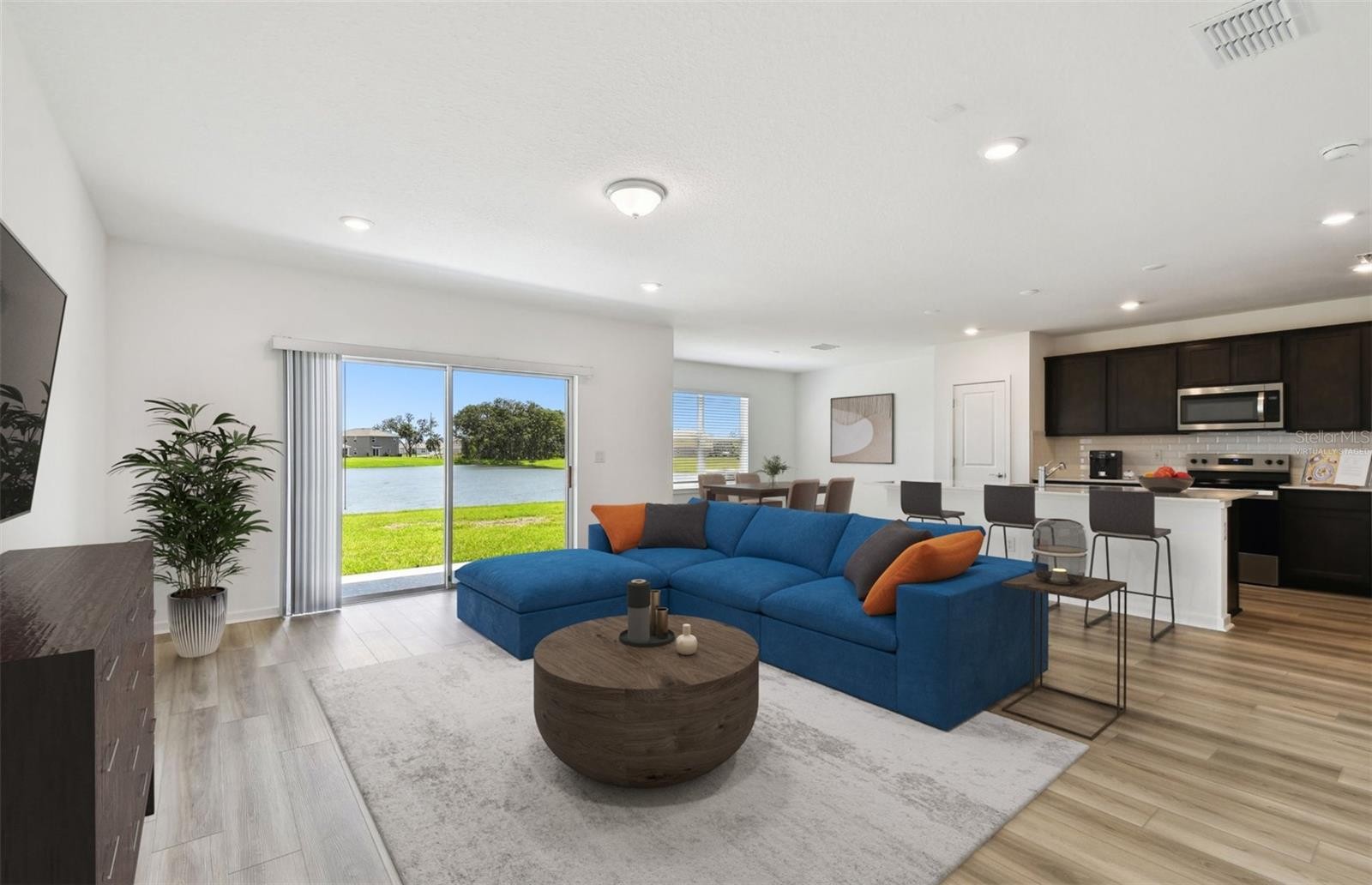 10504 HIDDEN BANKS GLN