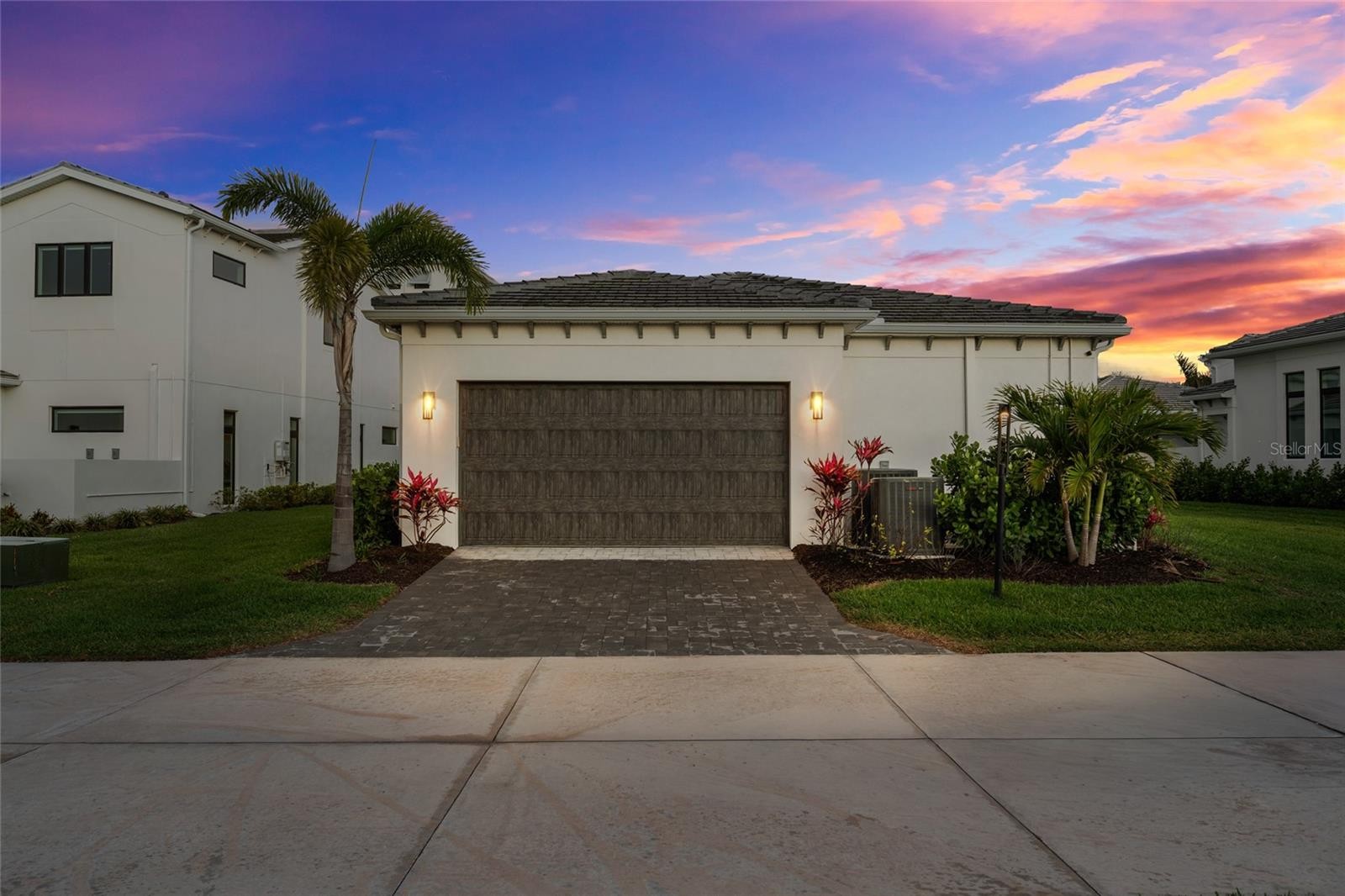 5932 RED MANGROVE LN