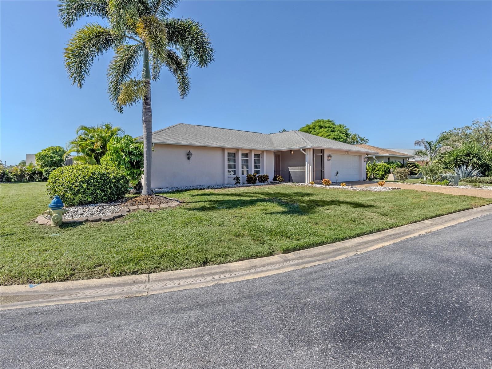 1612 VIKKI CT