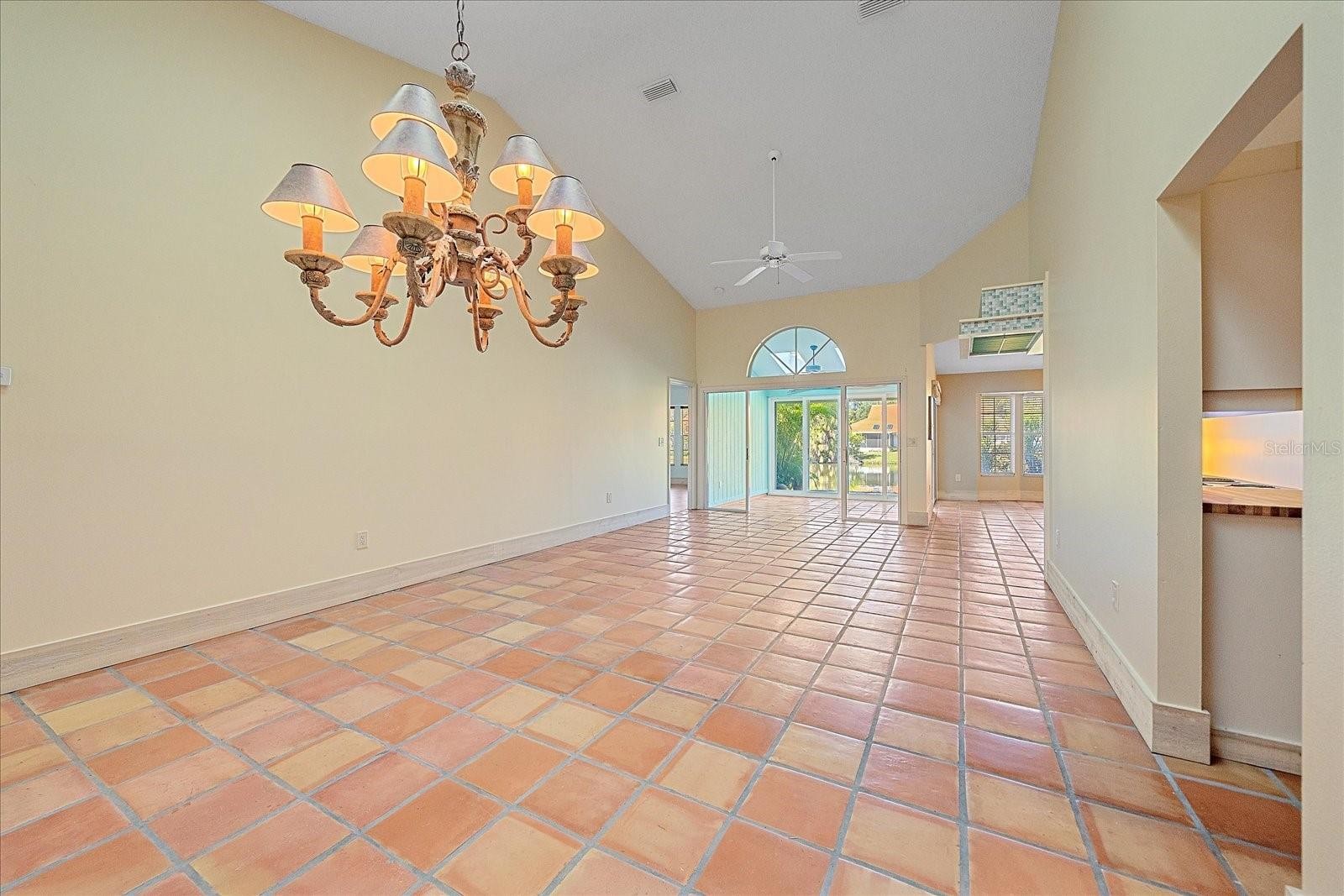 3191 LAKE PARK LN #2