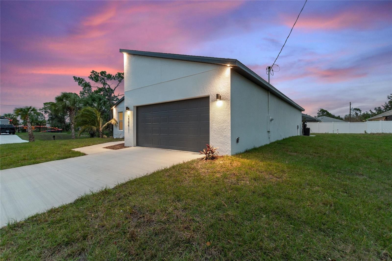 3506 LOOKOUT LN