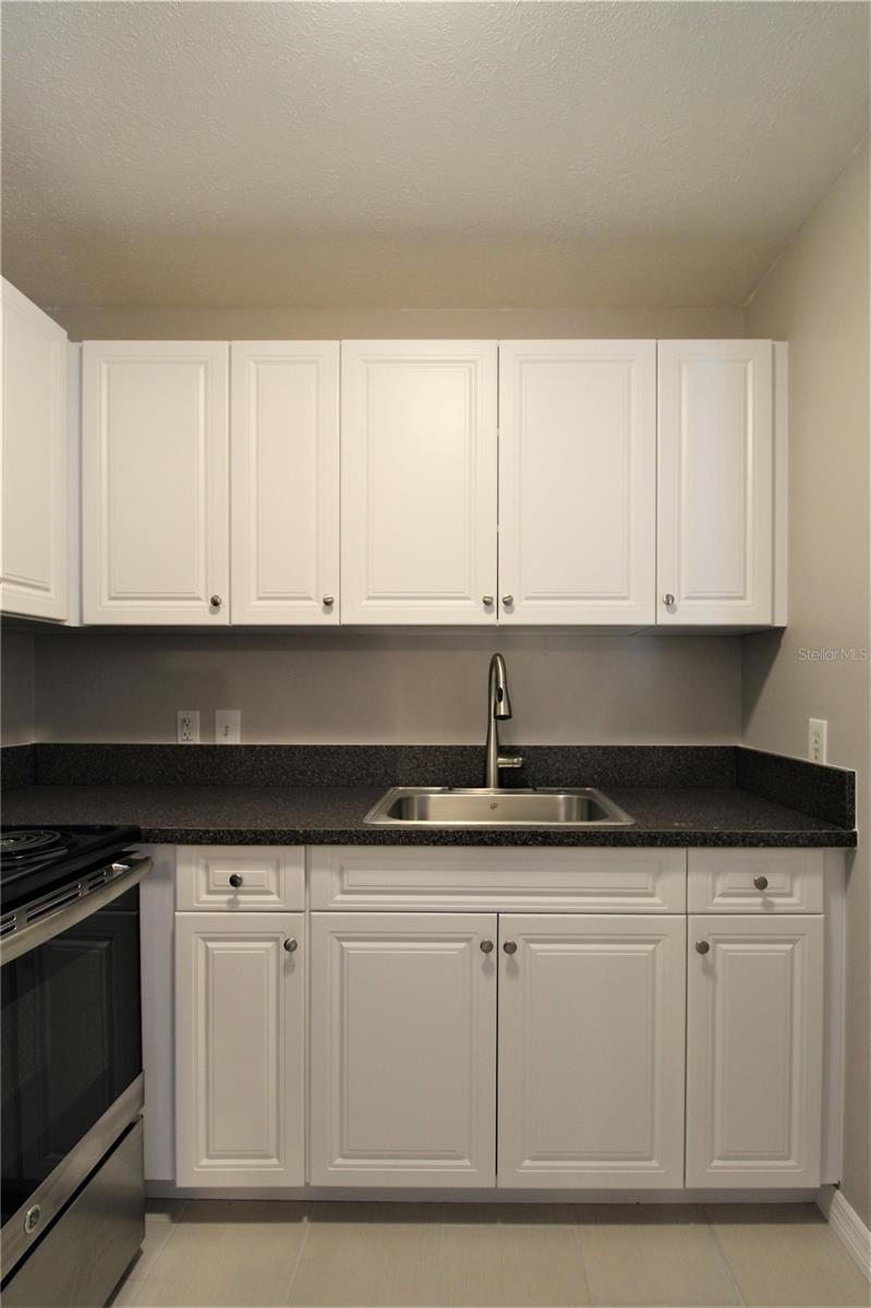 3001 BEE RIDGE RD #219