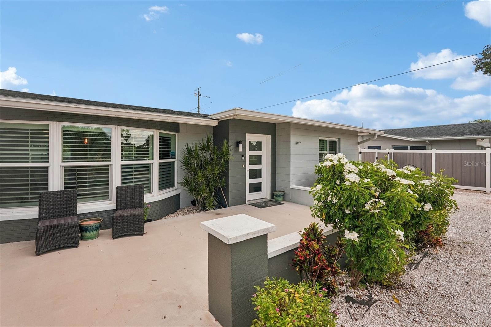 365 SHAMROCK BLVD