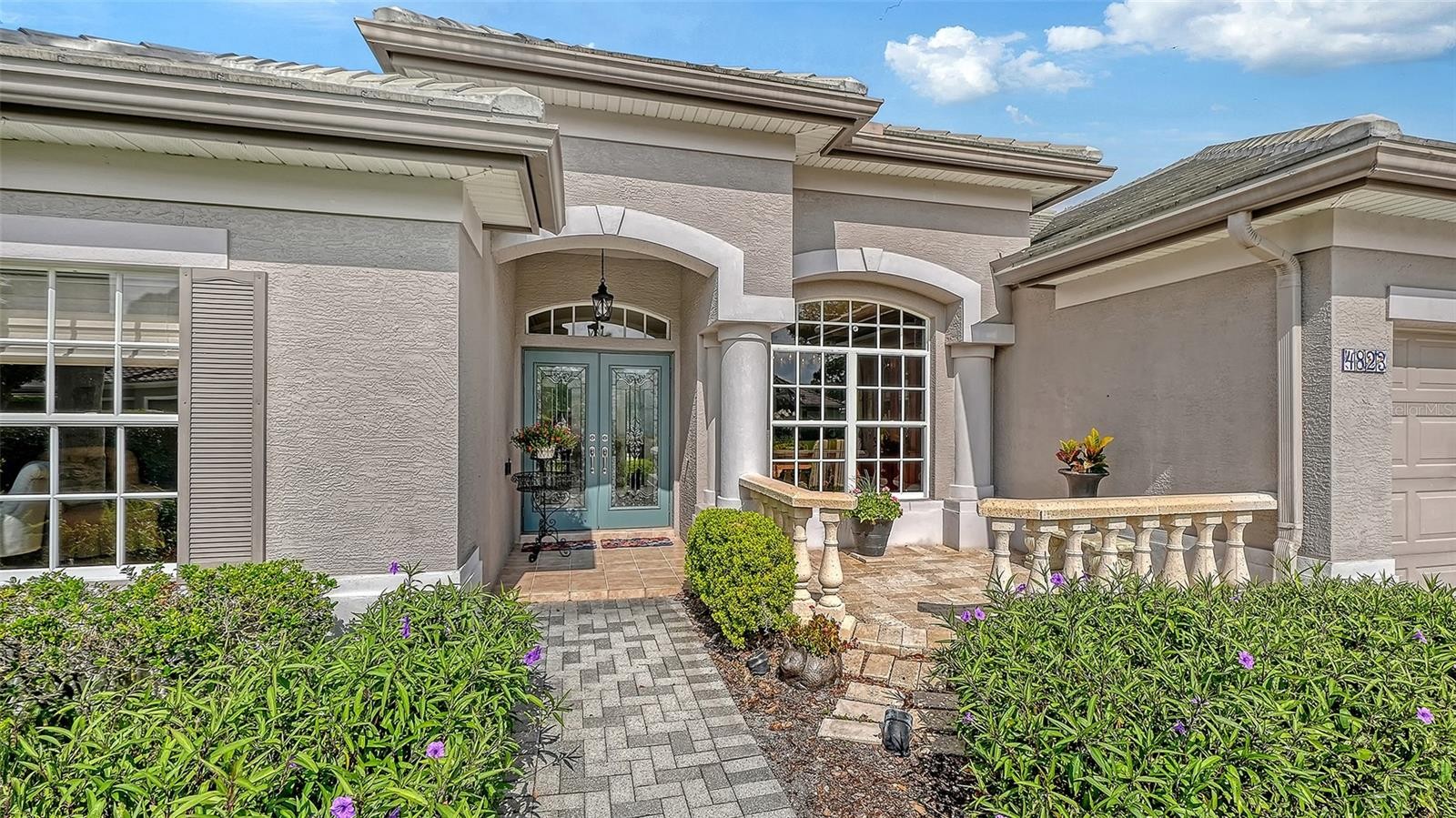 4823 CARRINGTON CIR