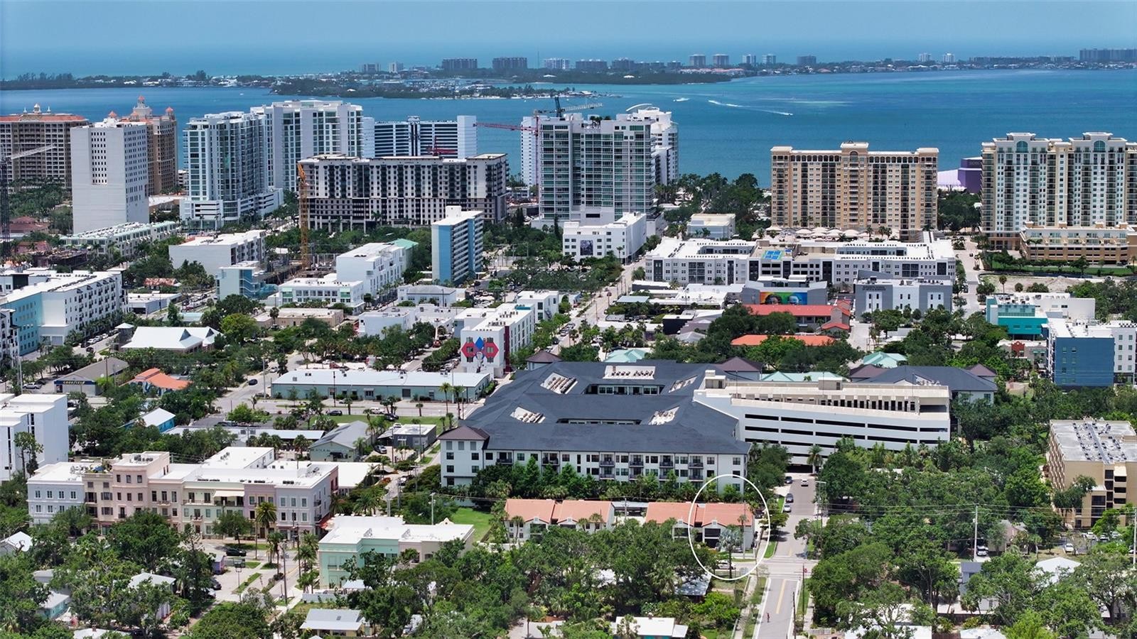 631 N ORANGE AVE #208