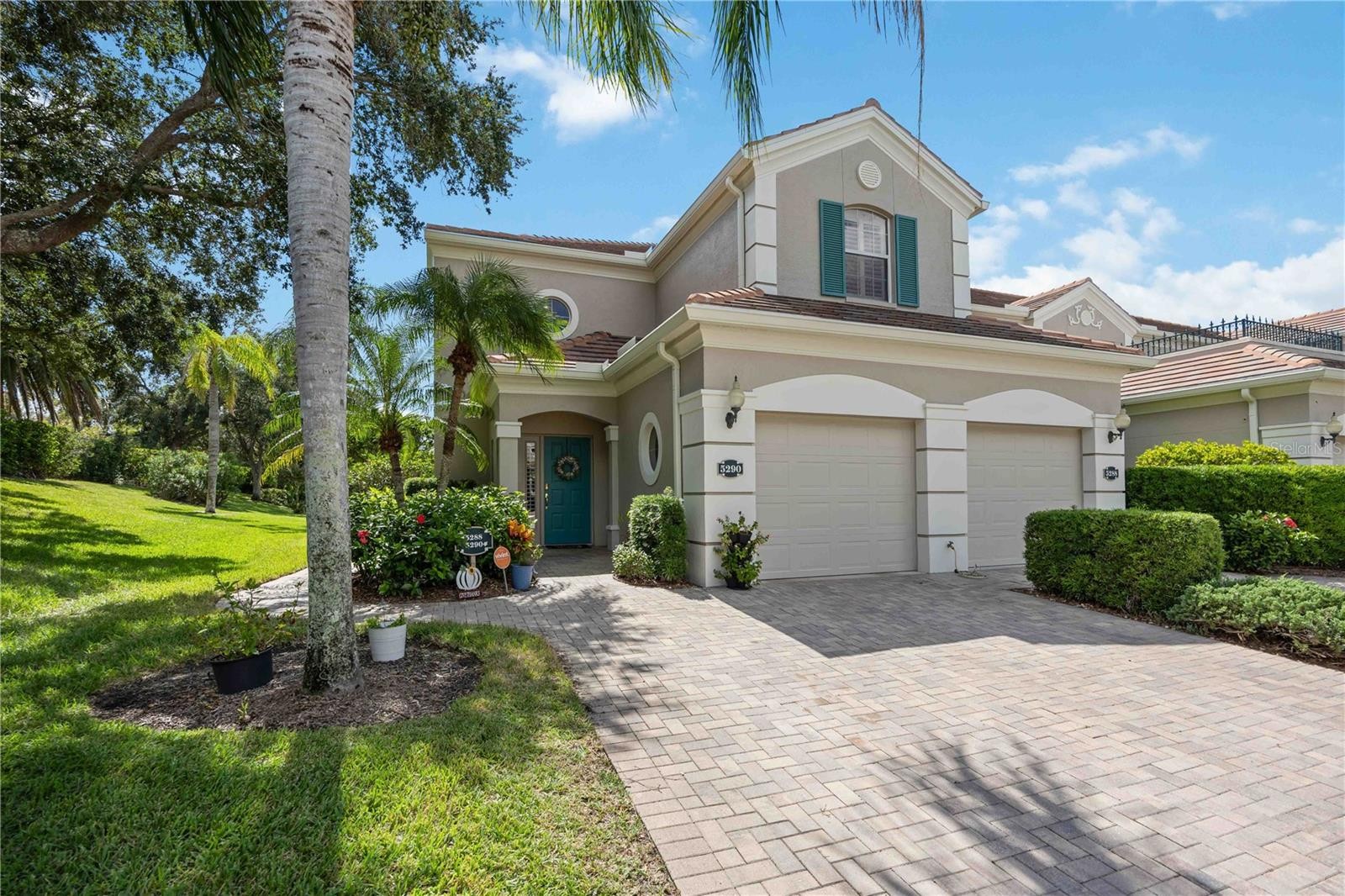 5290 DESCANSO CT #201B19