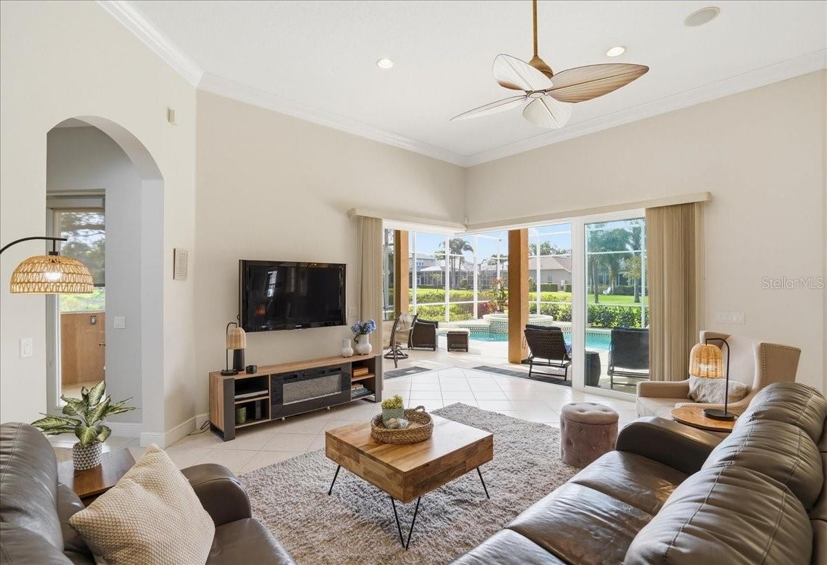 8843 17TH AVENUE CIR NW