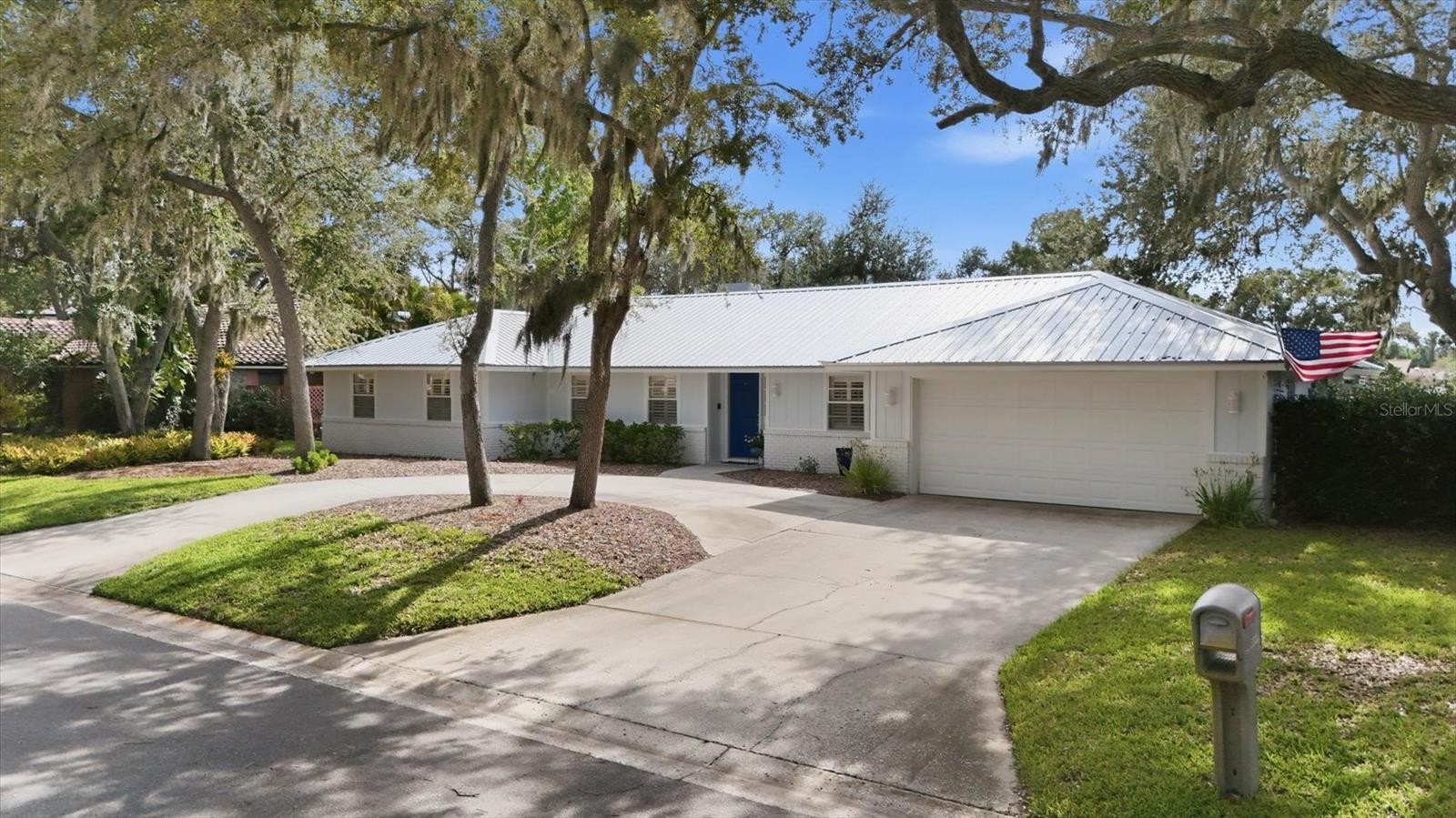 5505 BENEVA WOODS CIR
