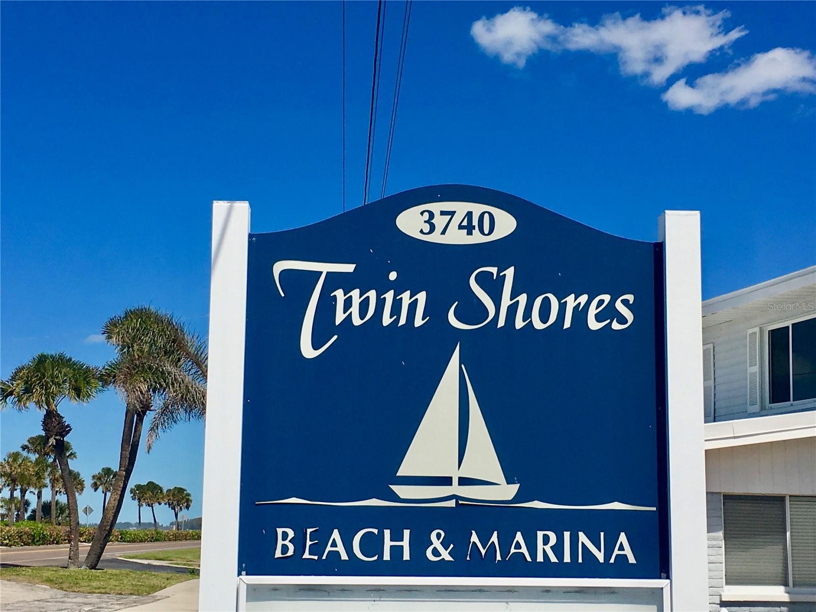 31 TWIN SHORES BLVD