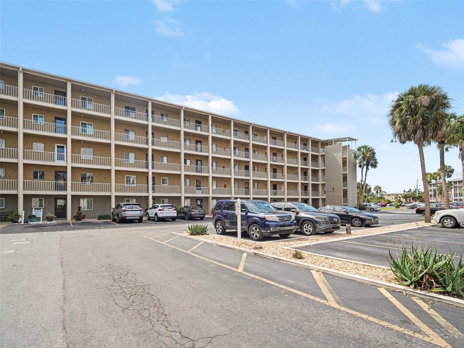 3801 LAKE BAYSHORE DR #H413