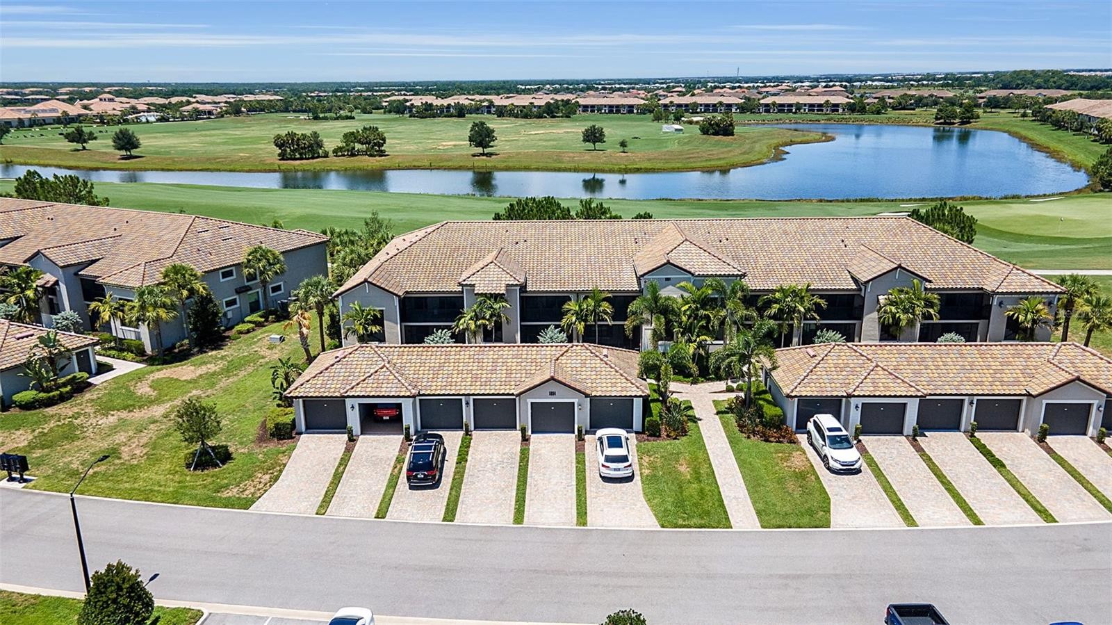 5664 PALMER CIR #102
