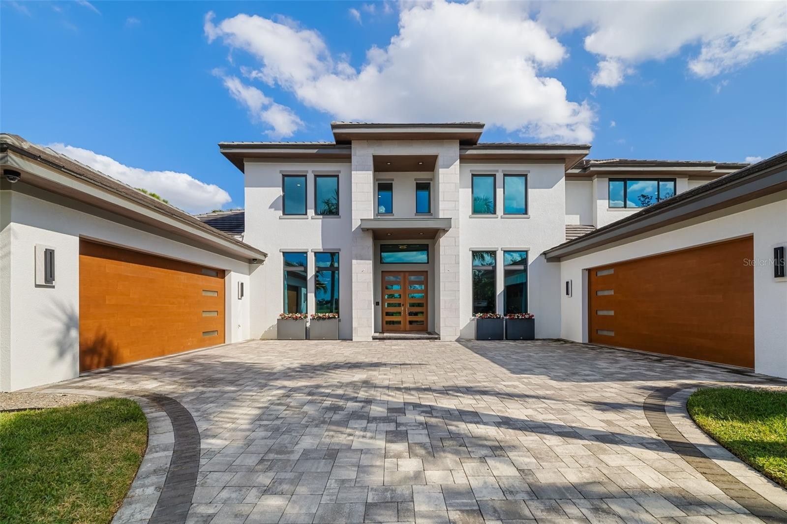 3236 FOUNDERS CLUB DR