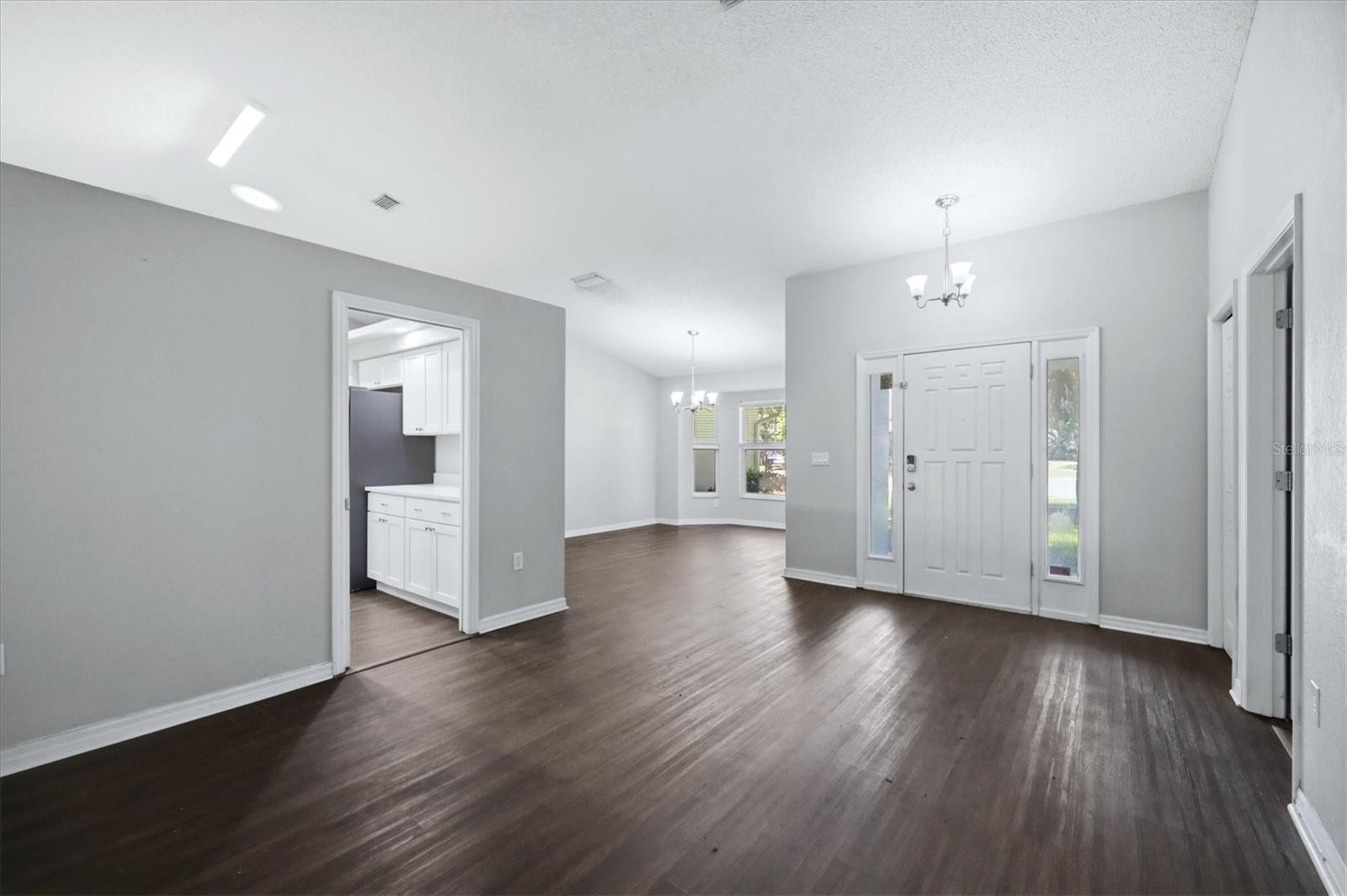 4537 CHIMNEY CREEK DR