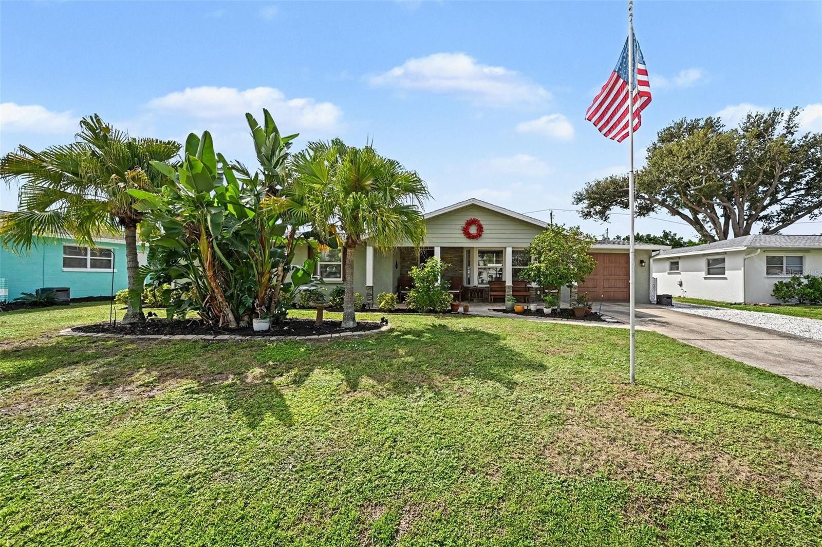 412 REDWOOD RD