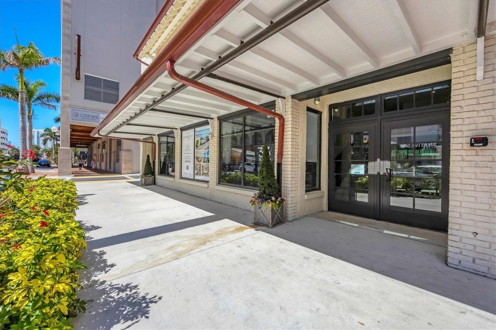 33 S PALM AVE #704