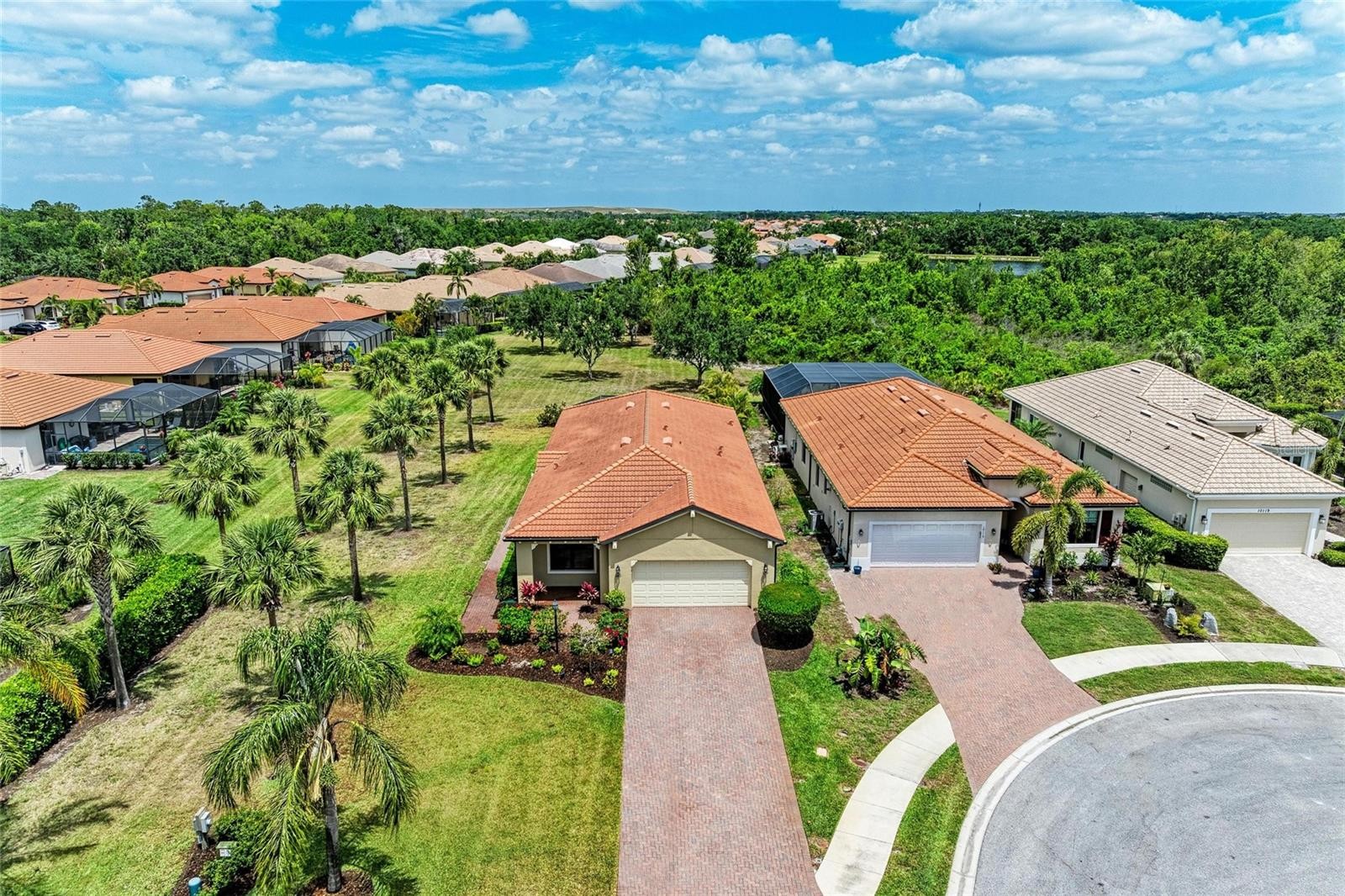 10111 MALACHITE DR
