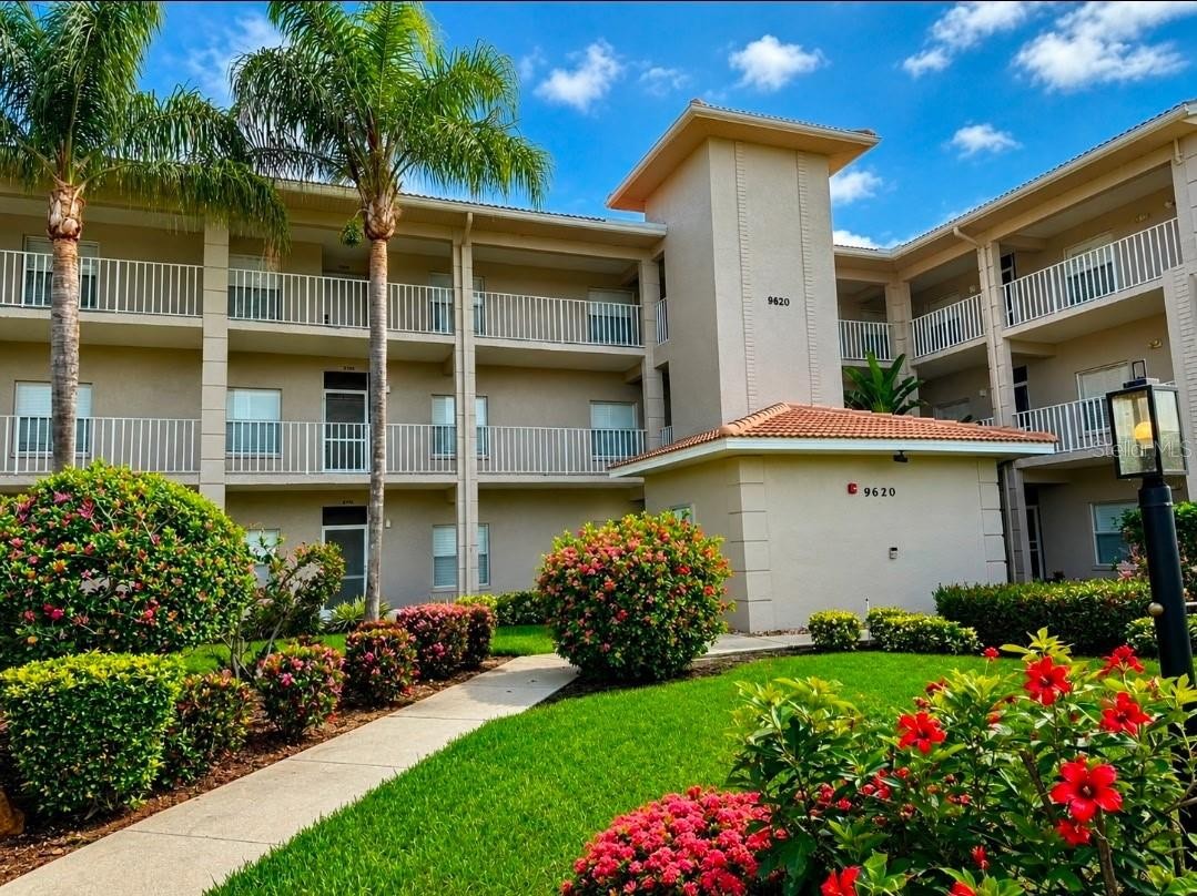 9620 CLUB SOUTH CIR #5107