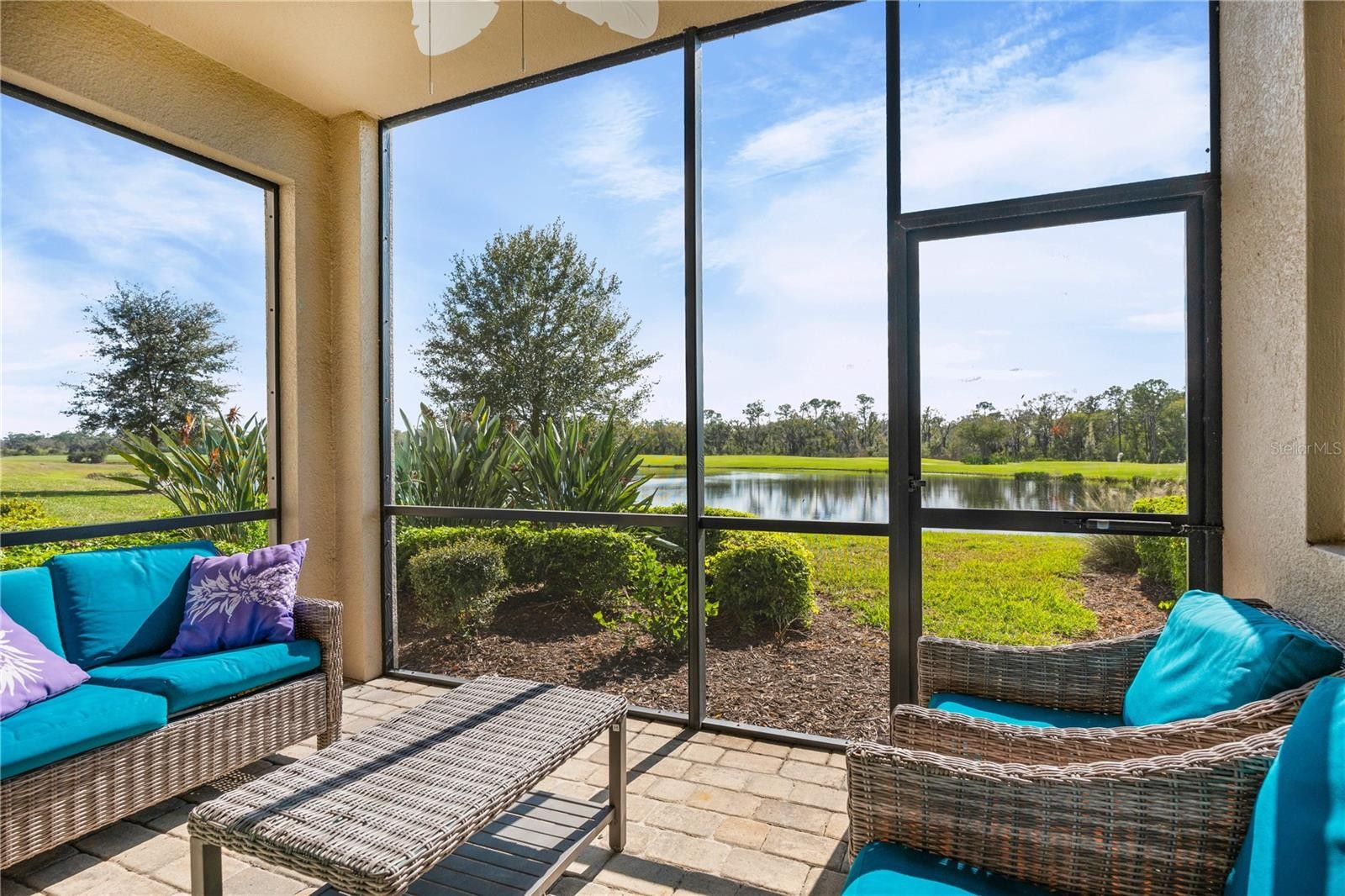 17520 GAWTHROP DR #102