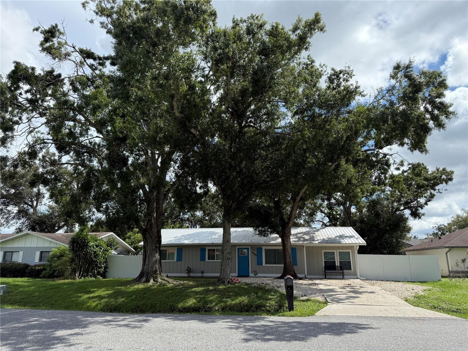 3988 SAN LUIS DR