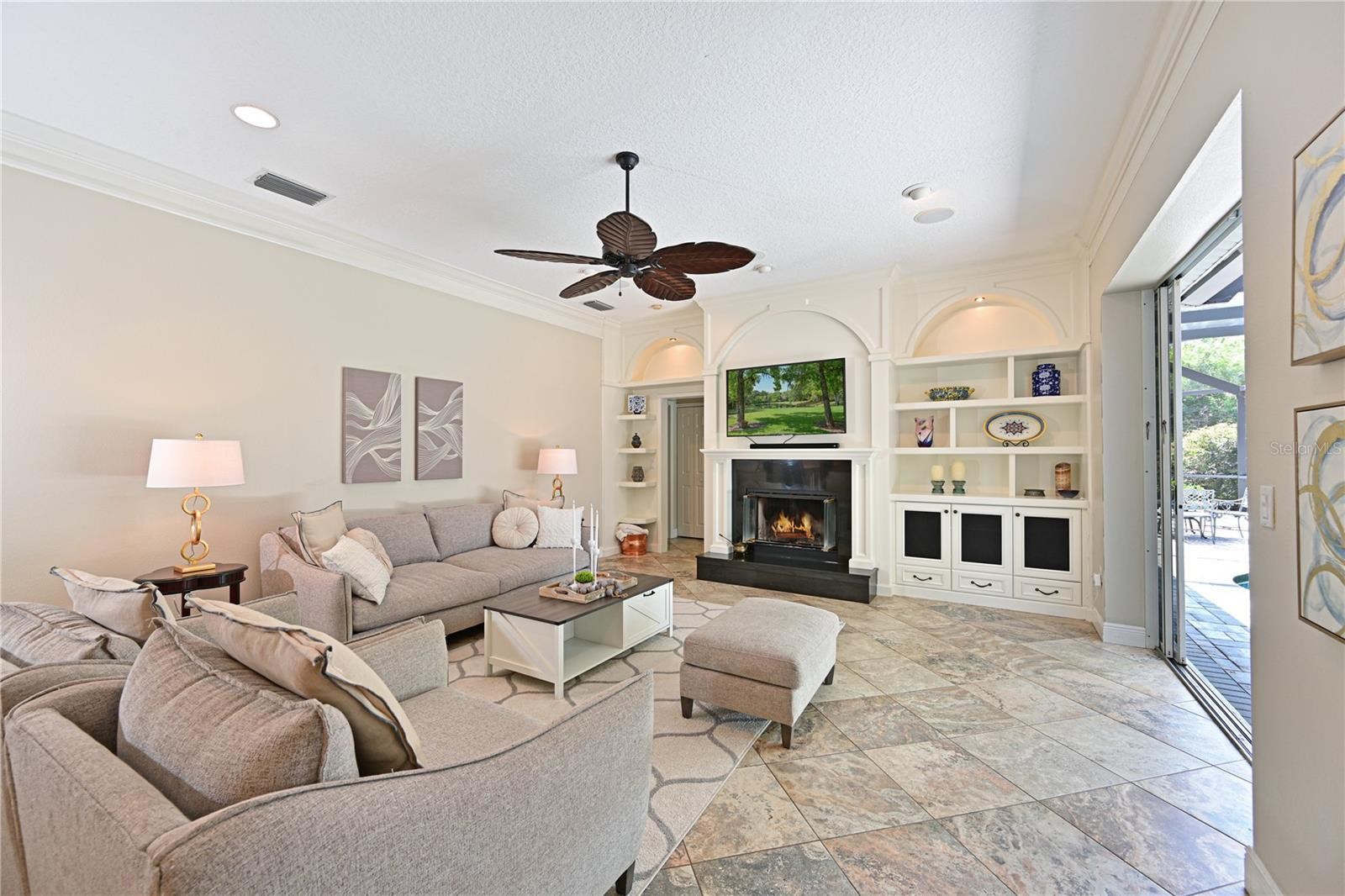 3240 WALTER TRAVIS DR