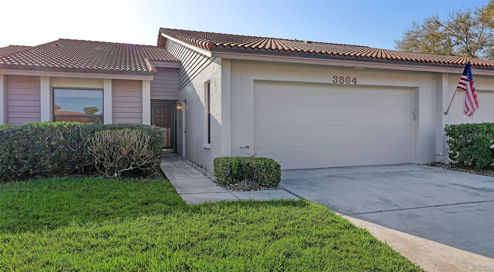 3864 WILSHIRE CIR W #106