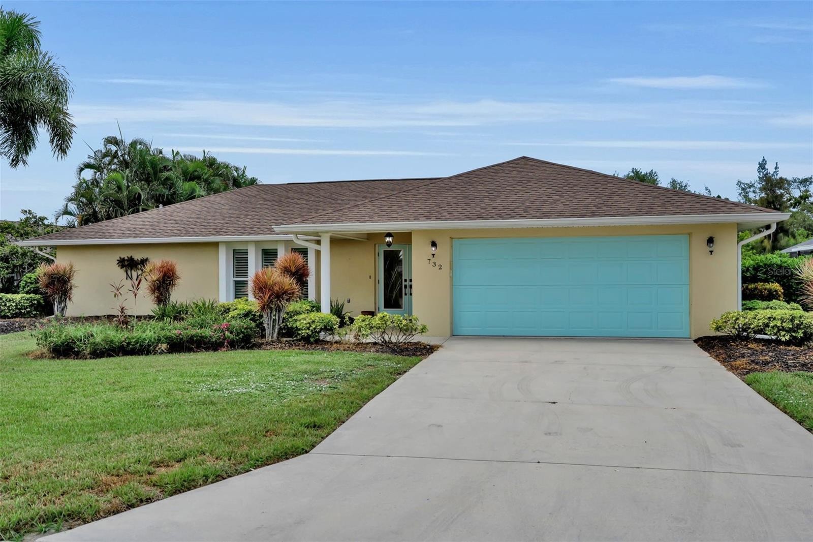 732 S GONDOLA DR