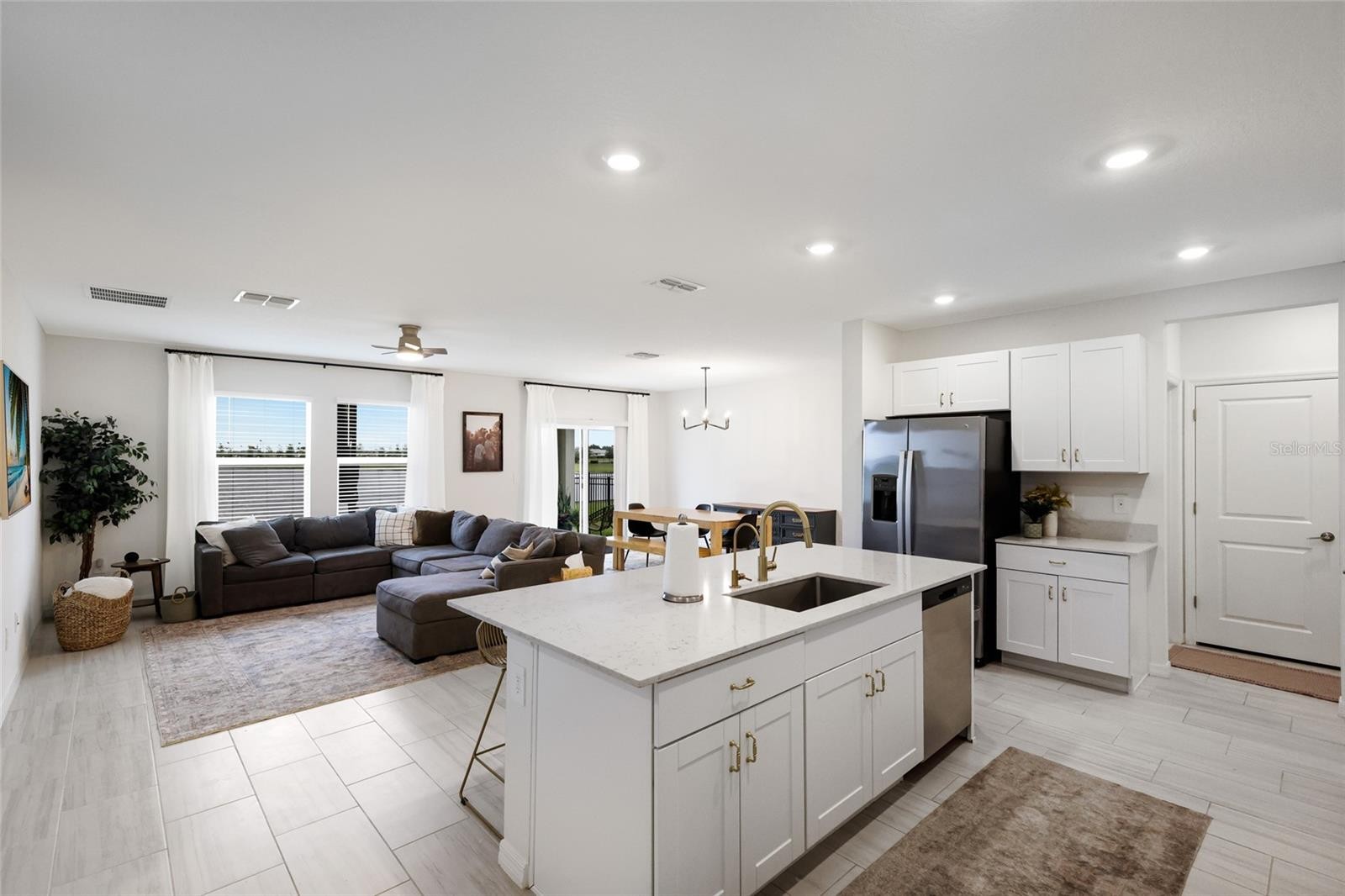 8732 SUNSET PARK TRL