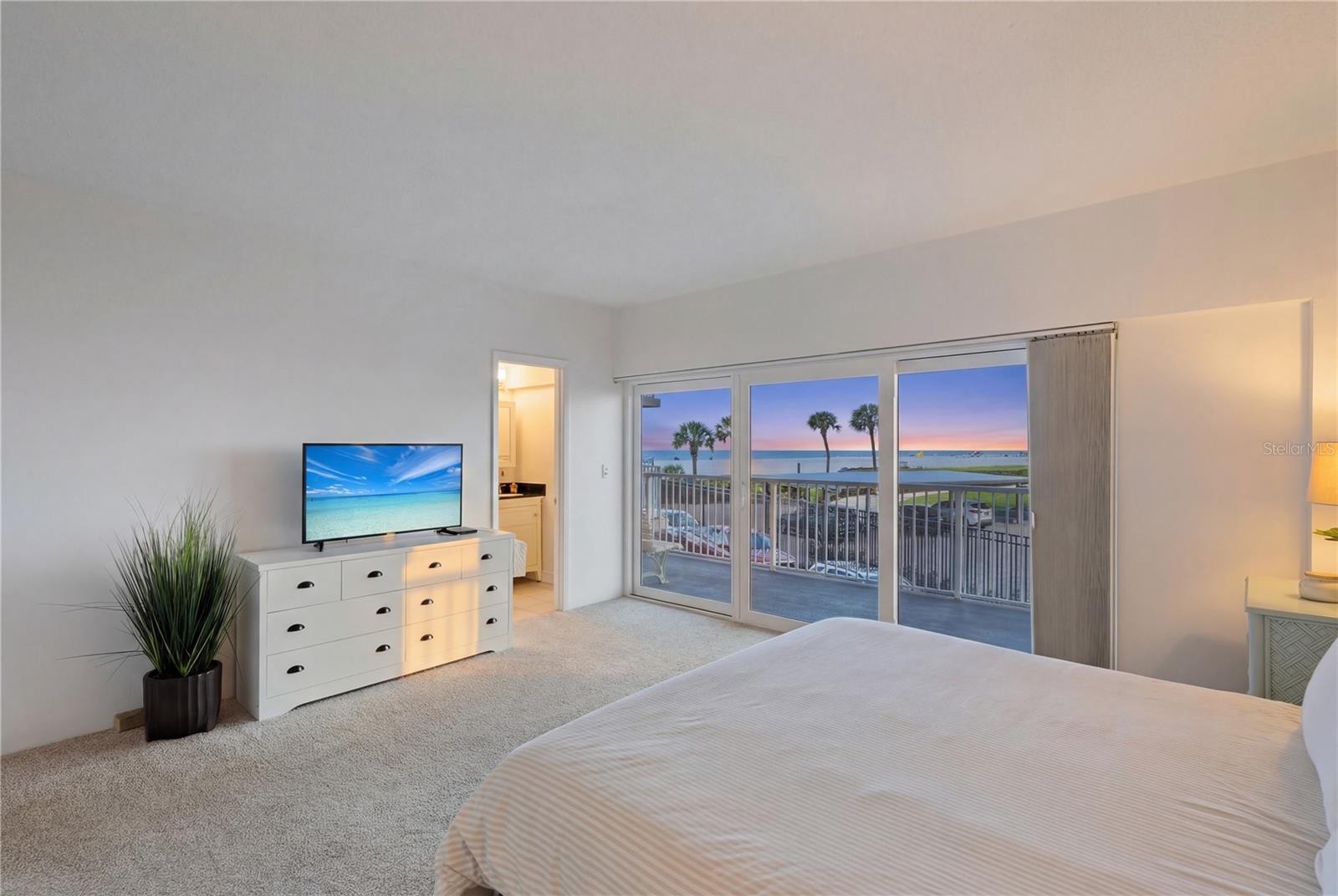 5830 MIDNIGHT PASS RD #T22