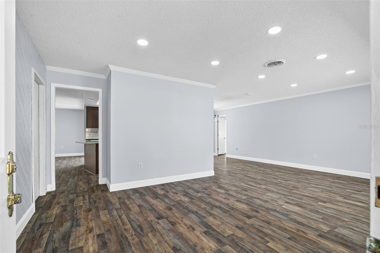 2712 52ND AVENUE TER W