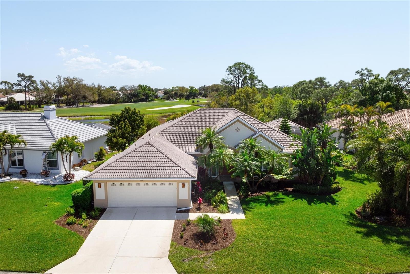 809 BLUE CRANE DR