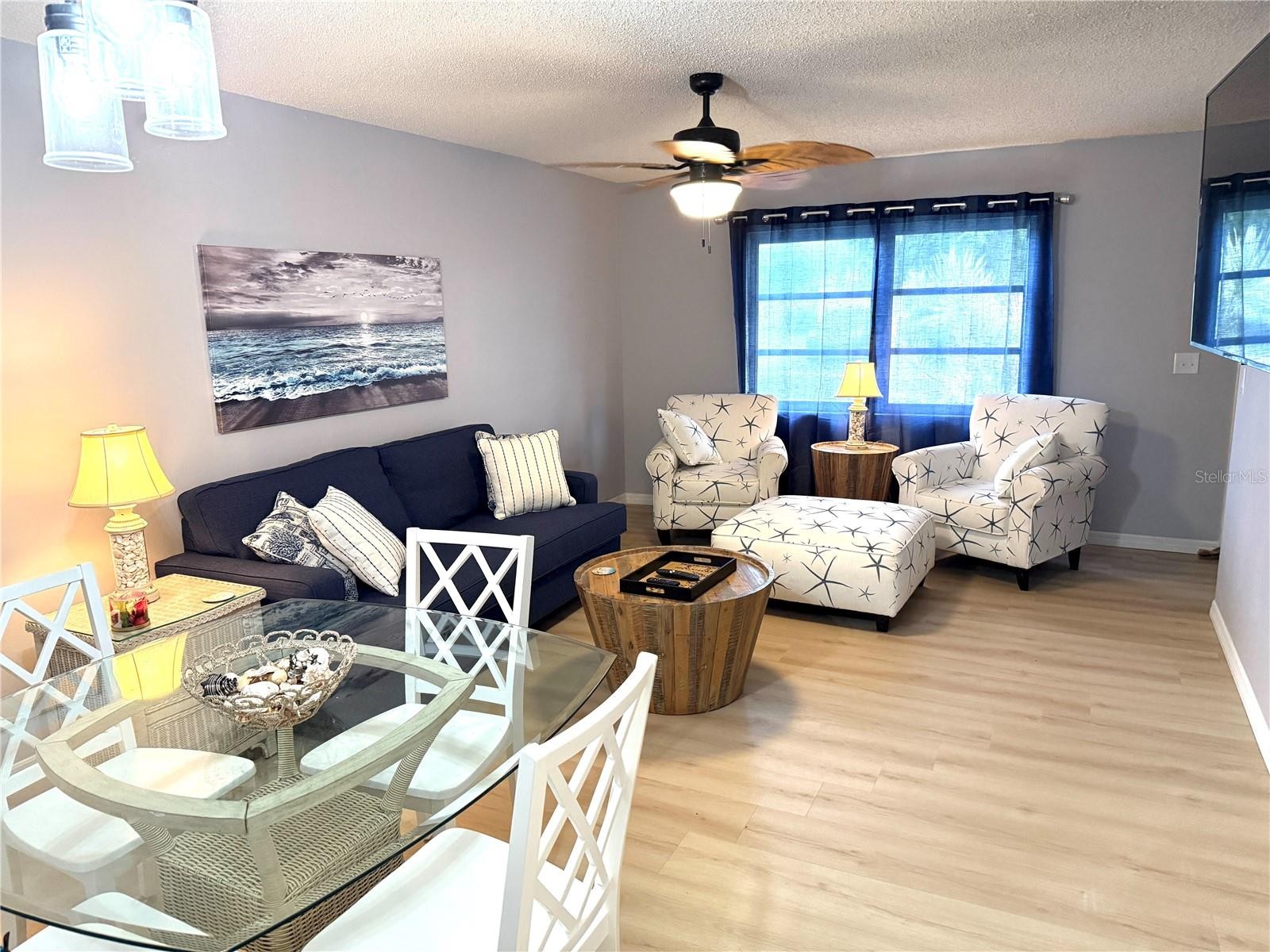 390 301 BLVD W #1B