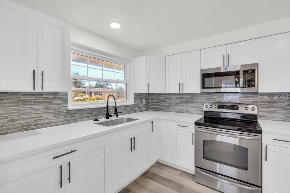 456 SANDLEWOOD DR