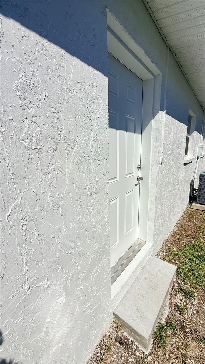 1903 24TH UNIT B ST