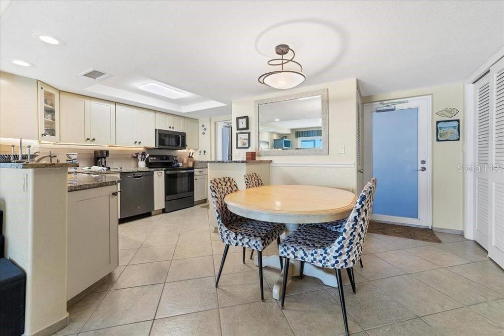 6154 MIDNIGHT PASS RD #102