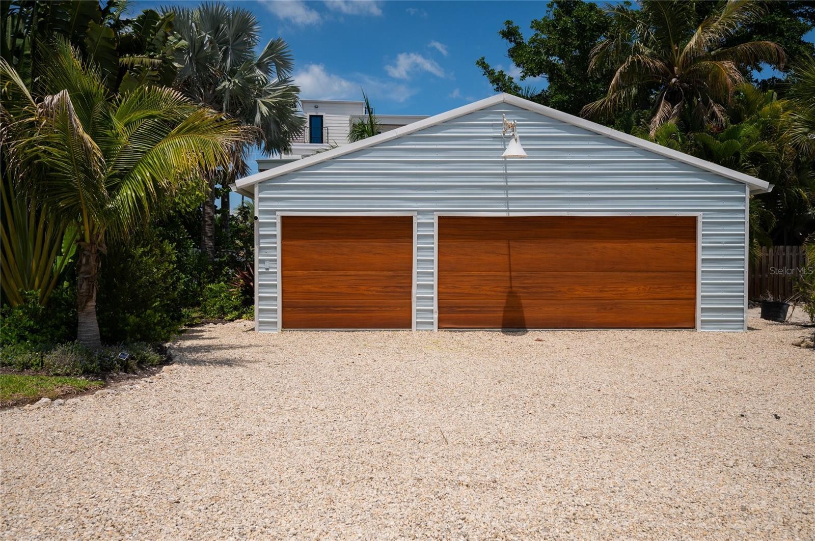 240 GLADIOLUS ST