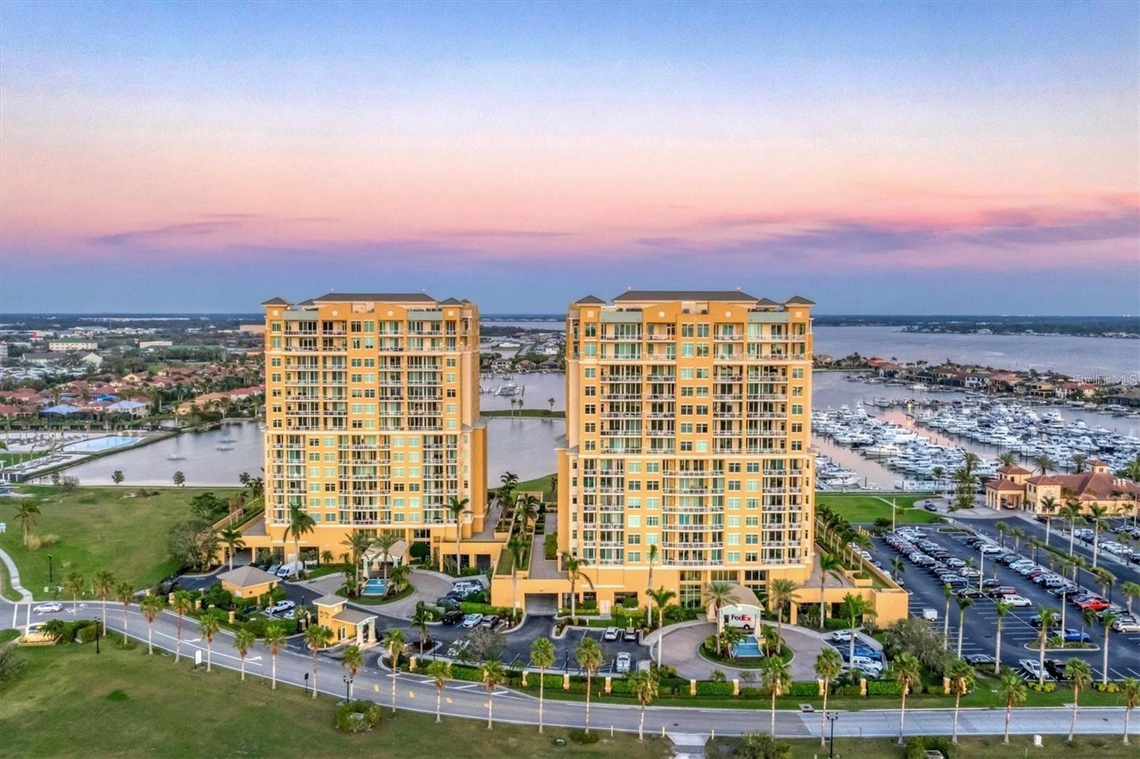 130 RIVIERA DUNES WAY #406